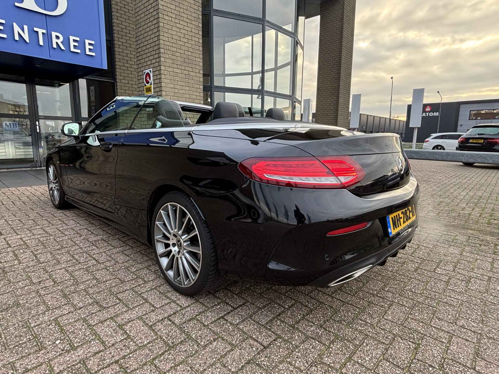 Mercedes-Benz C-Klasse Cabrio 180 AMG STYLING-AIRSCARF-CAMERA-BURMESTER-COMPLEET - 22/28