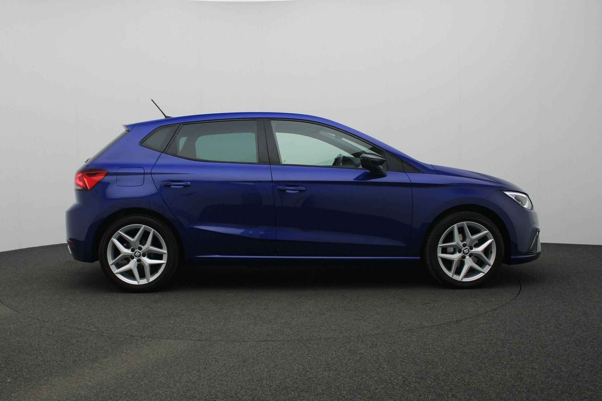 SEAT Ibiza 1.0 TSI 115 pk FR Business Intense | Leder/alcantara | Stoelverwarming | Navigatie | Adaptive Cruise | Keyless Entry | Sportonderstel - 21/40