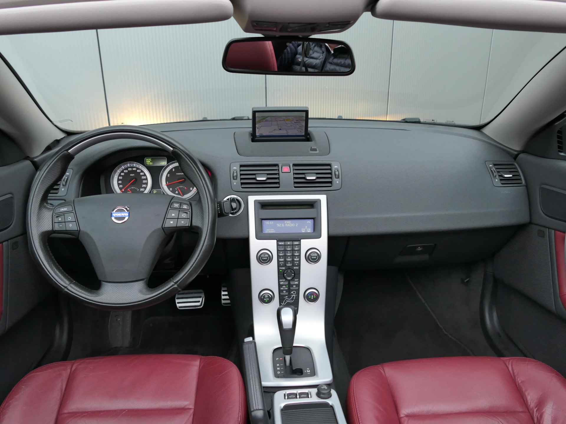 Volvo C70 Convertible 2.5 T5 AUT Summum Leer / Navi / Stoelverwarming / Afneembare trekhaak - 17/23