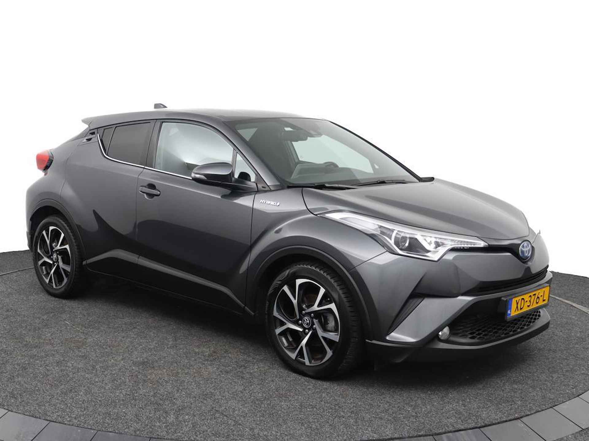 Toyota C-HR 1.8 Hybrid Dynamic | Navigatie | Trekhaak | Parkeercamera | All-season Banden | - 14/44