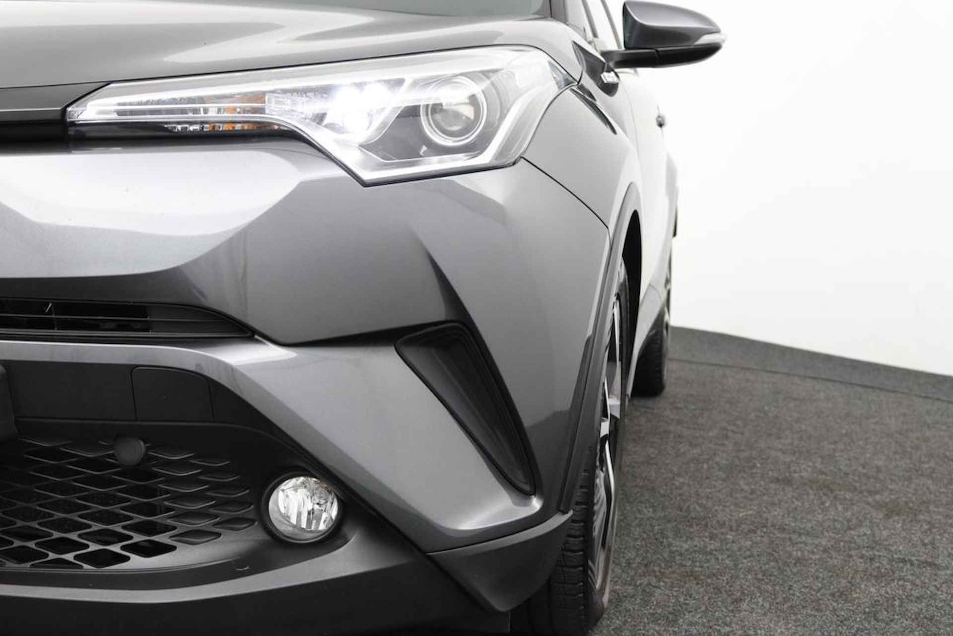 Toyota C-HR 1.8 Hybrid Dynamic | Navigatie | Trekhaak | Parkeercamera | All-season Banden | - 37/44