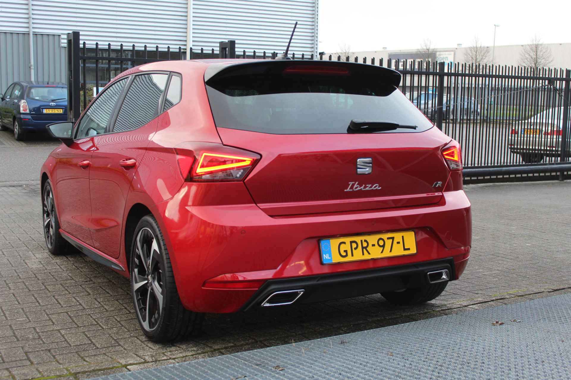 SEAT Ibiza 1.5 TSI FR 150PK Automaat Panoramadak/Navigatie/Beats audio/Adaptive cruise control/Keyless/Apple Carplay/Virtueel dashboard/Sto - 12/30