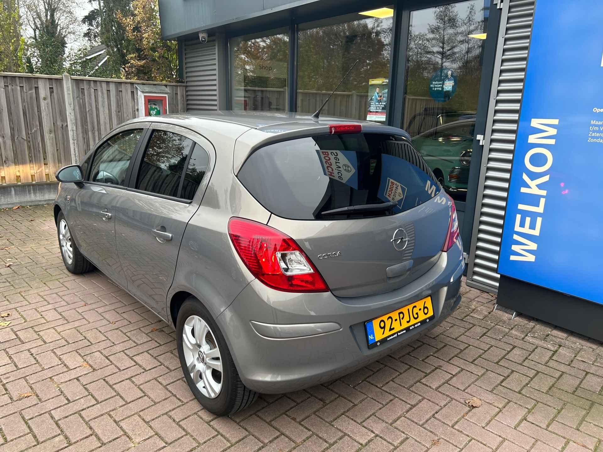 Opel Corsa 111 JAAR EDITION 1.2I16V EASYTRONIC (AUTOMAAT) - 11/21