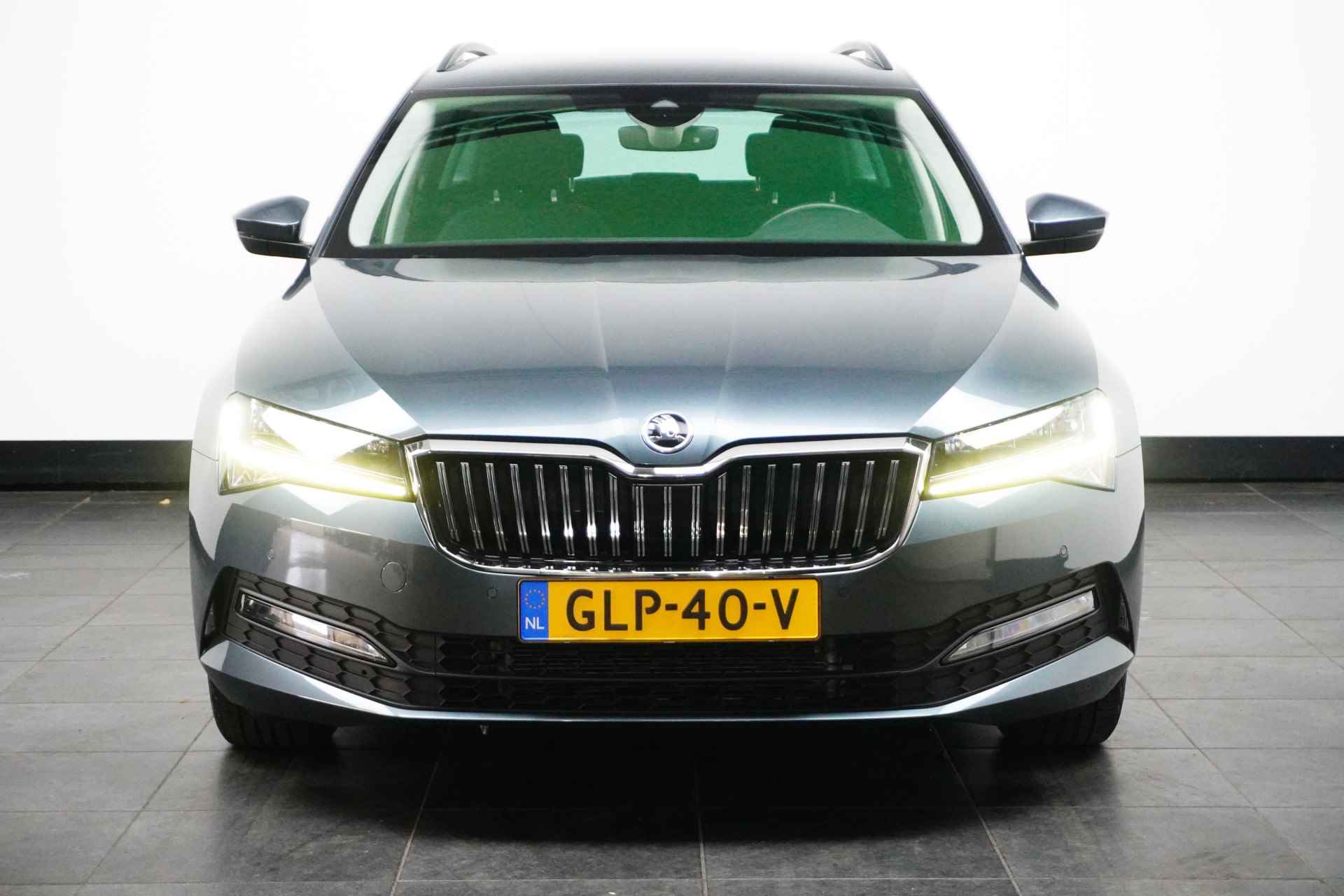 Škoda Superb Combi 1.5 TSI 150PK DSG-7 Business Edition | NAVIGATIE | ELEKTR. A. KLEP | CAMERA - 3/28