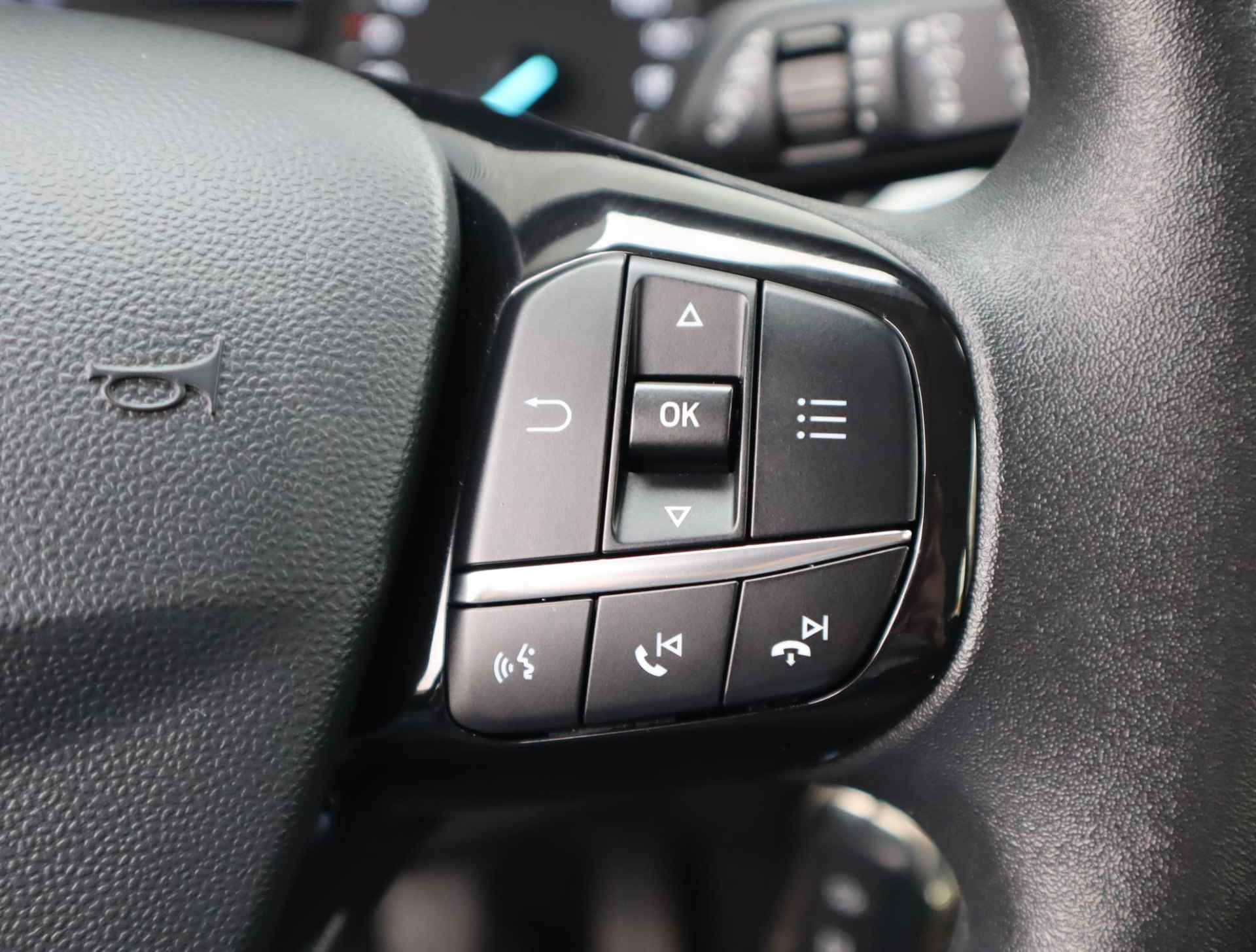 Ford Fiesta 1.1 Trend | Navigatie | Cruise Control | Lichtmetalen Velgen | Lichtsensor | Nette Auto - 12/44