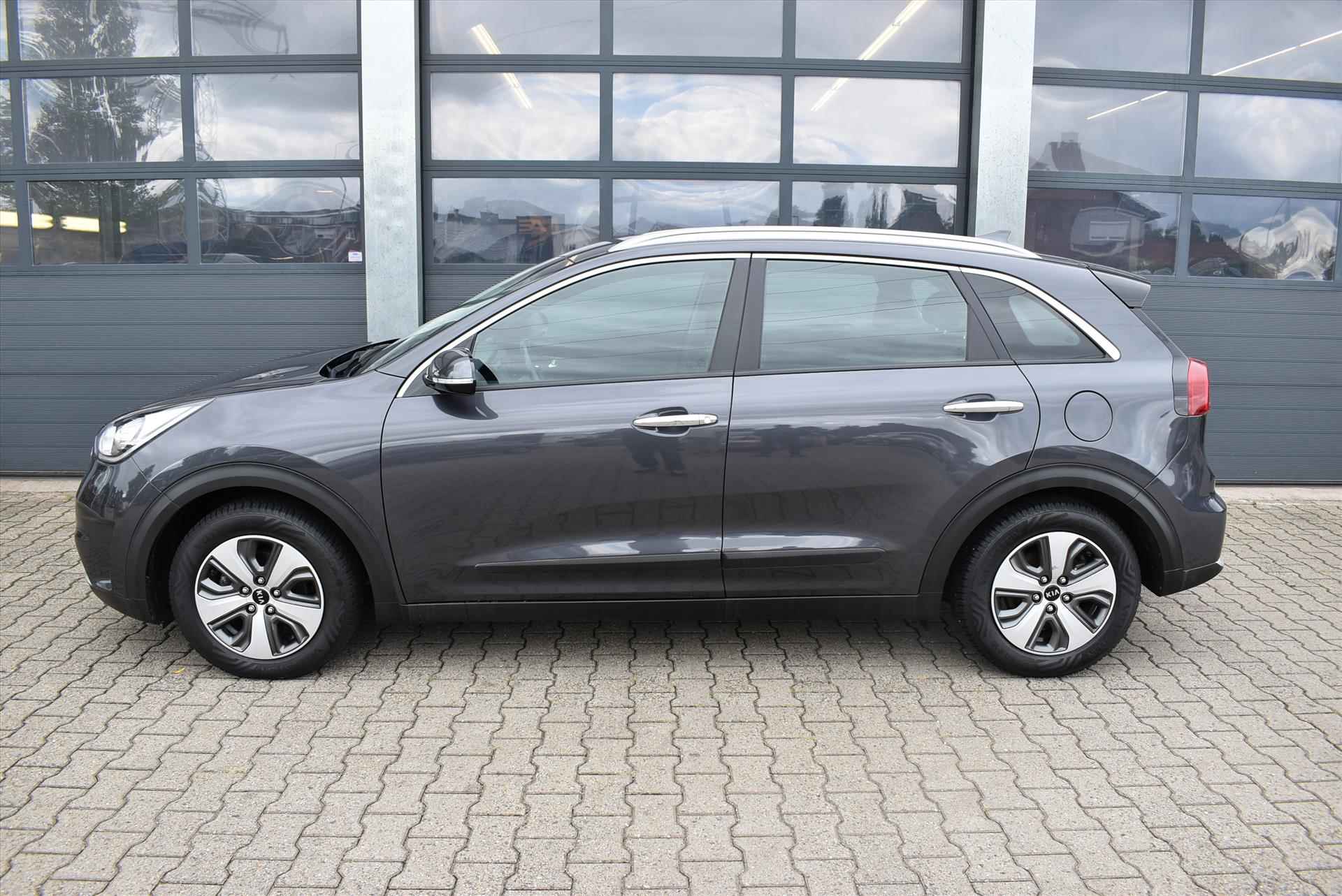 Kia Niro 1.6 GDi Hybrid 141pk DynamicLine - 2/36