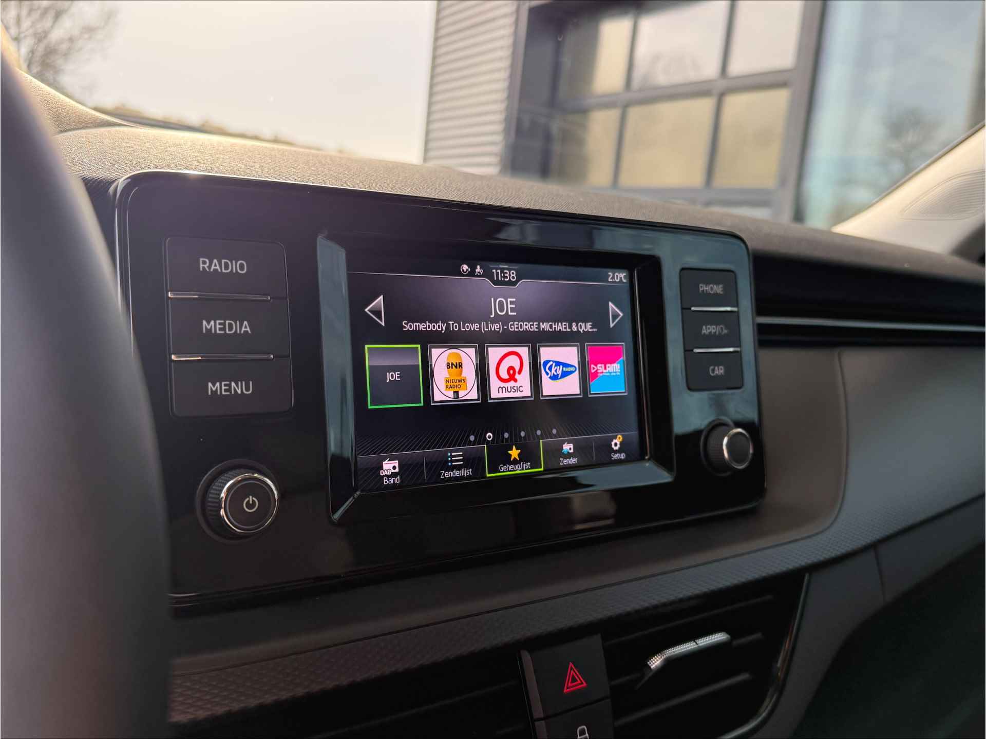 Škoda Scala 1.0 TSI Ambition Carplay / Getint glas achter/  lm vegen 16 inch/  verwarmde buiten spiegels - 23/34