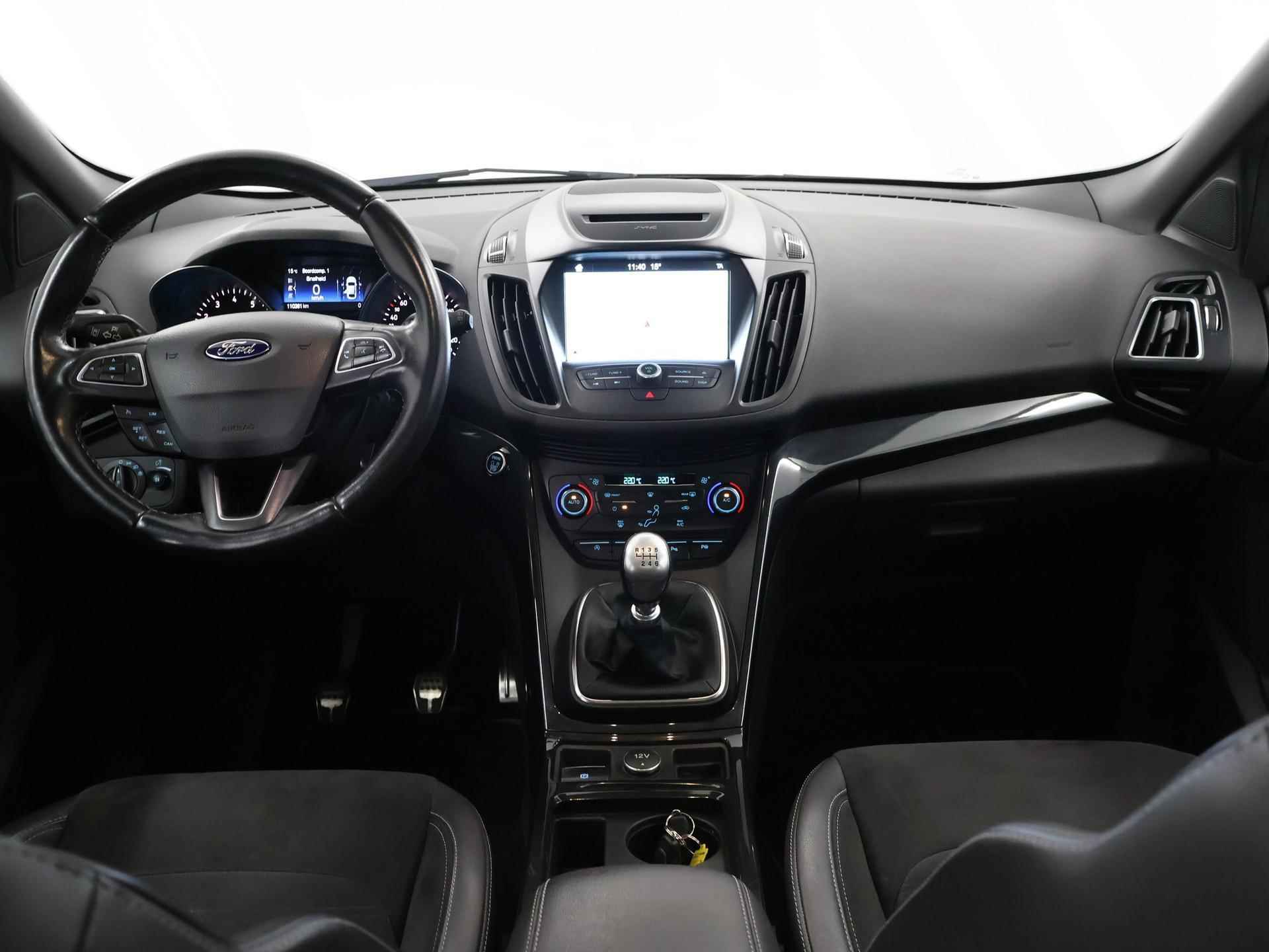 Ford Kuga 1.5 EcoBoost ST Line | Panoramadak | Keyless Go | Climate Control | Stuurwielverwarming | - 9/45