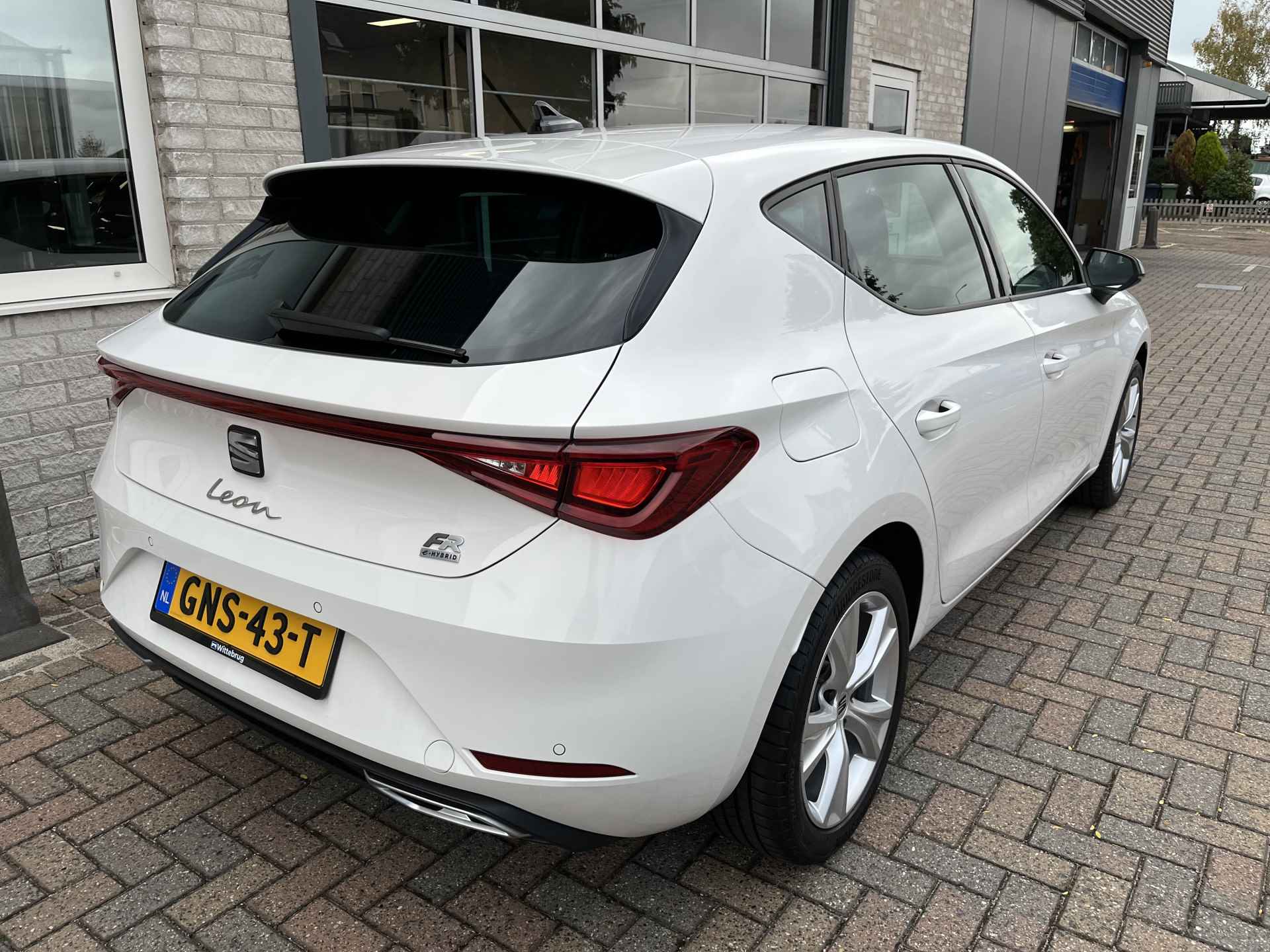 SEAT Leon 1.4 TSI eHybrid PHEV FR / AUTOMAAT/ PARK. SENSOREN/ LED/ CRUISE/ STOEL EN STUUR VERWARM./ APP CONNECT/ NAVI/ CLIMA/ DAB/ - 38/43