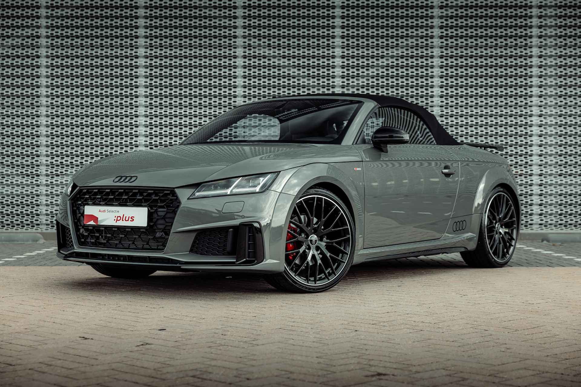 Audi TT Roadster 40 TFSI 197pk s-tronic Pro Line S competition | Nieuw 81k | Optiek zwart plus | 20" LM velgen | Leder-alcantara | S-sportstoelen | Windschot | MMI Navigatie | Audi Sound | Stoelverwarming | LED - 3/38