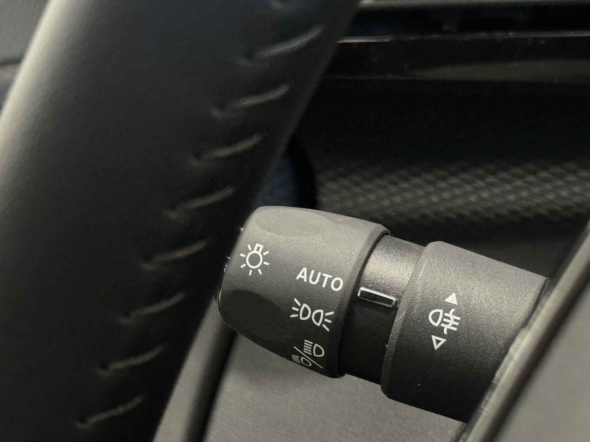 Peugeot 308 1.2 PureTech Active Pack Business | Apple Carplay | Climate control | Sensoren Achter | Cruise control - 16/35