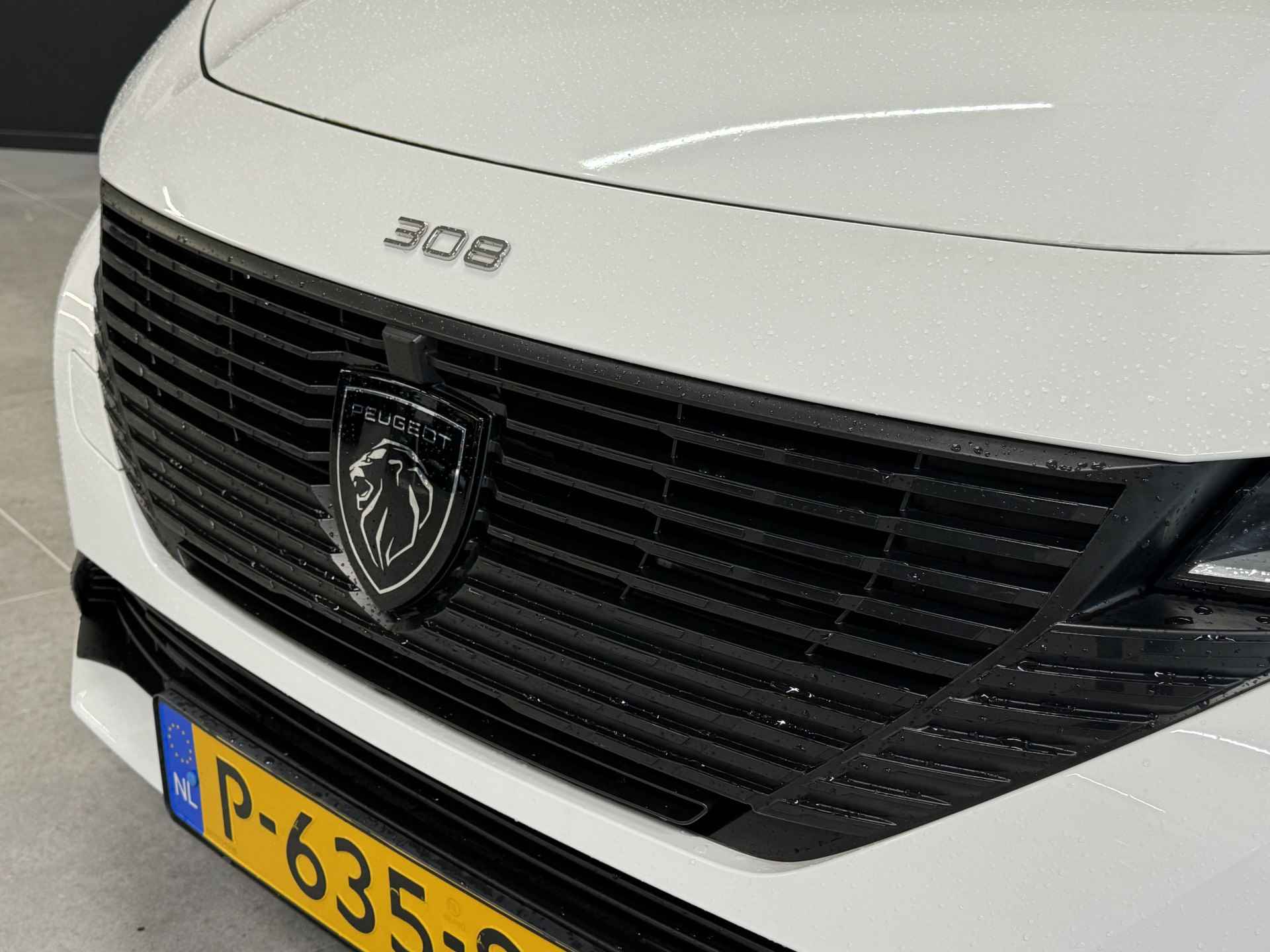 Peugeot 308 1.2 PureTech Active Pack Business | Apple Carplay | Climate control | Sensoren Achter | Cruise control - 32/35