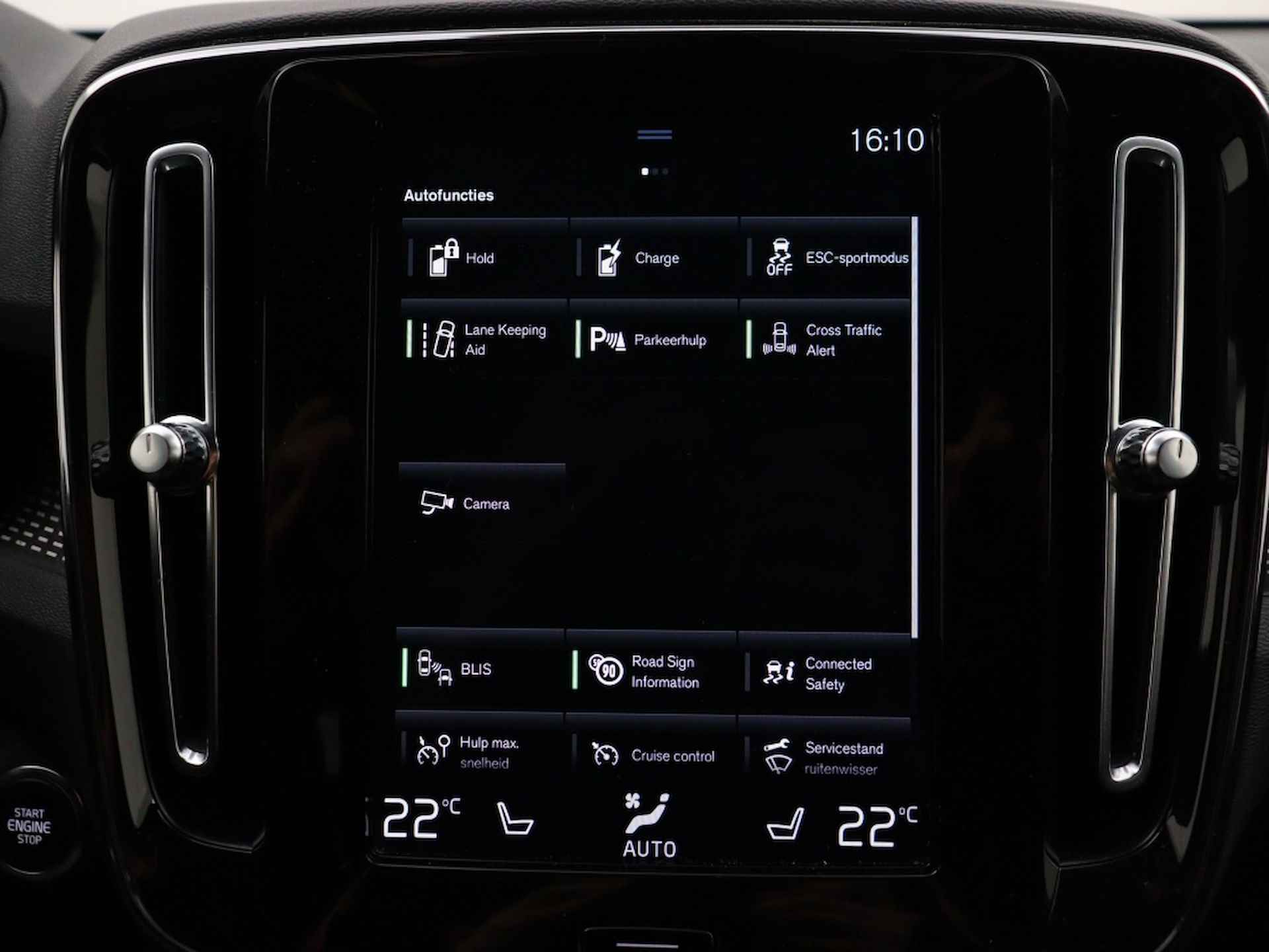 Volvo XC40 T5 PLUG-IN HYBRID R-DESIGN ACC BLIS KEYLESS NAVI CAMERA - 9/42