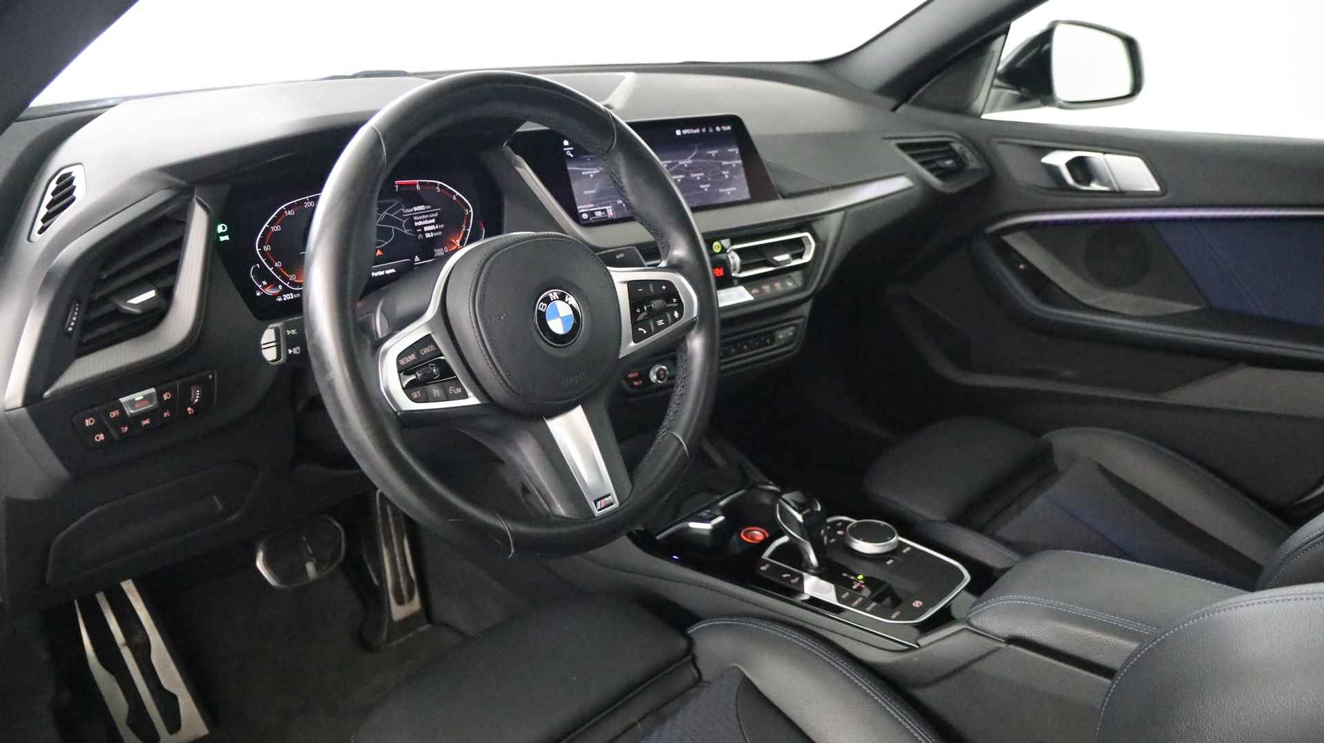 BMW 2 Serie Gran Coupé 218i 141pk Executive Edition M-Tech Automaat / Panoramadak / Virtual Cockpit / LED Koplampen - 17/43