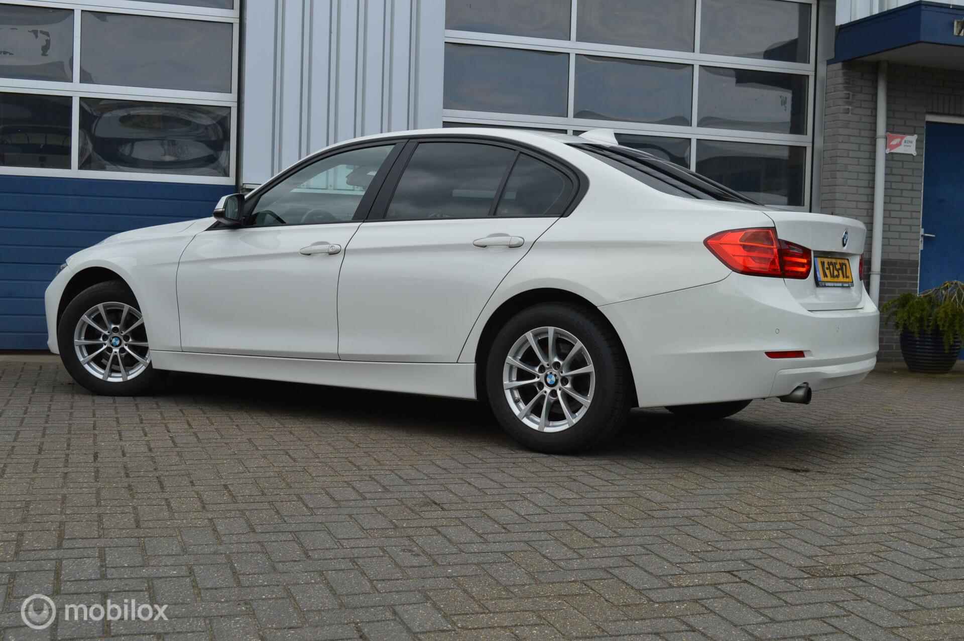 BMW 3-serie 316i - 9/36