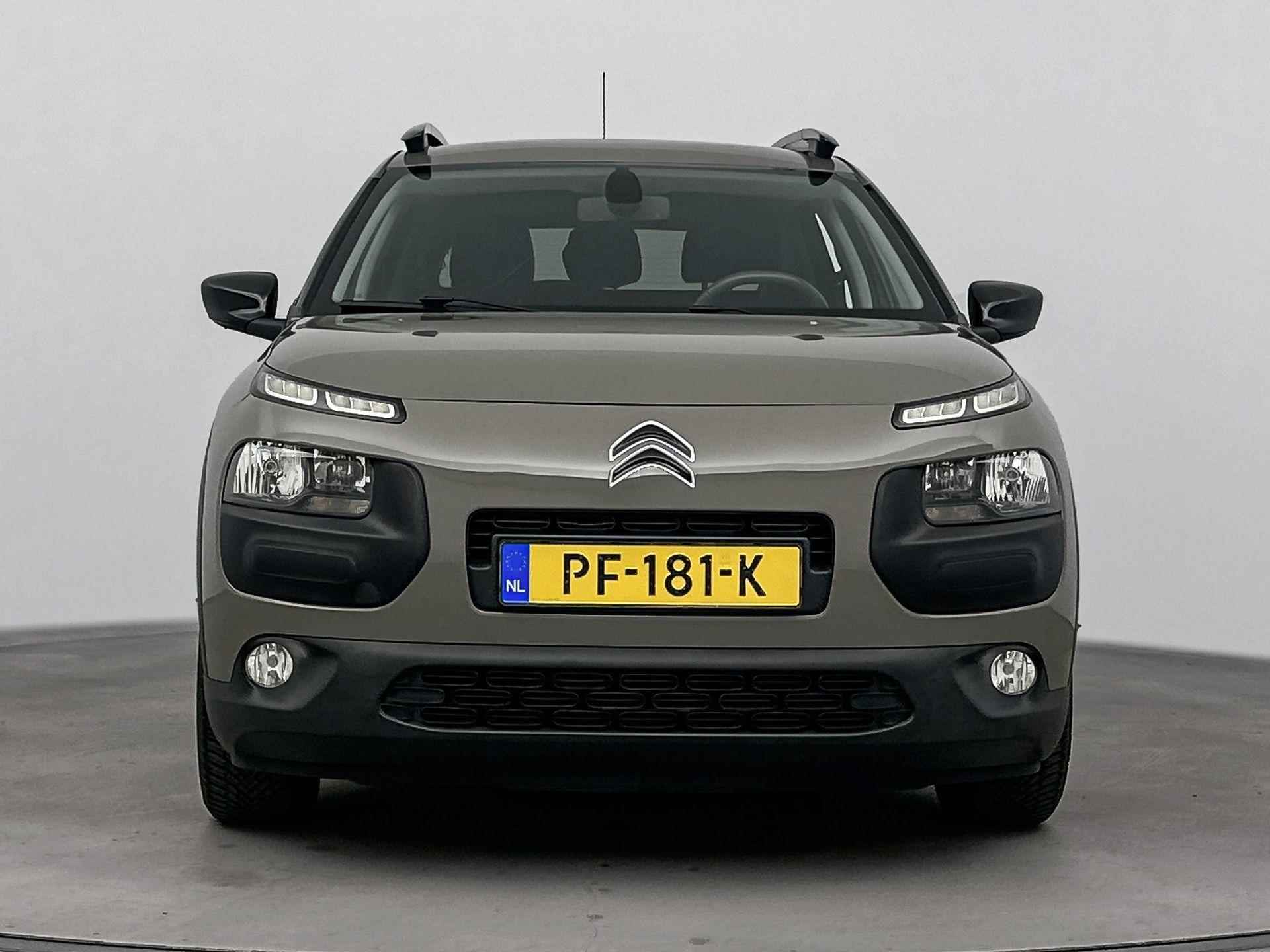 Citroen C4 Cactus 1.2 82 pk Shine | Navigatie | Camera | 4 Seizoenbanden | Panoramadak - 4/36