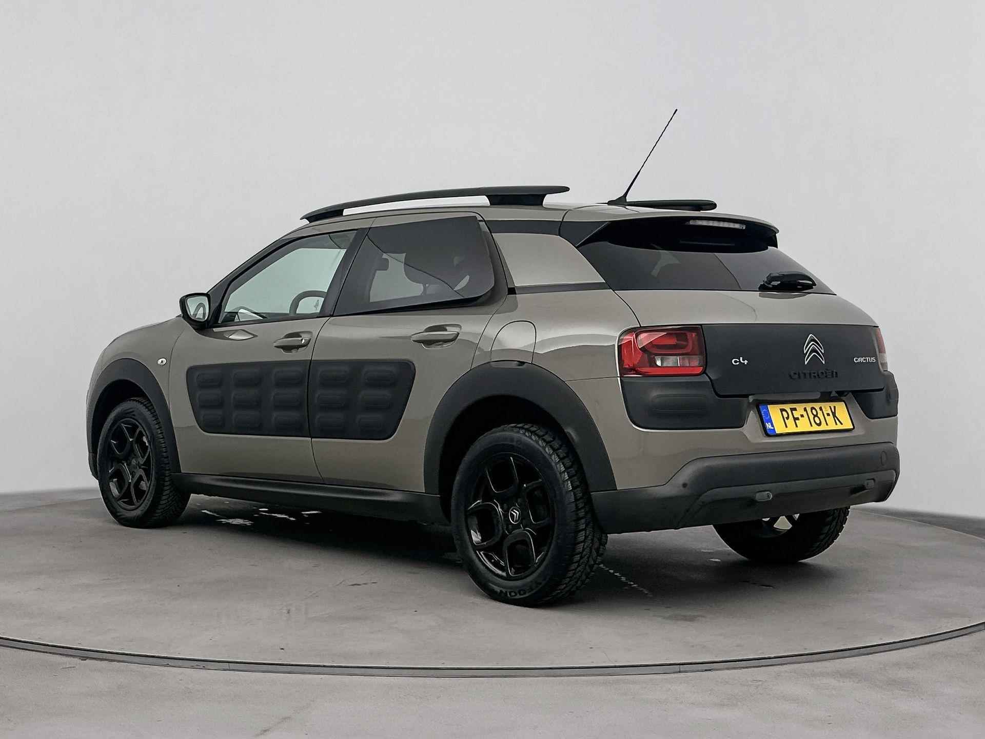 Citroen C4 Cactus 1.2 82 pk Shine | Navigatie | Camera | 4 Seizoenbanden | Panoramadak - 7/36