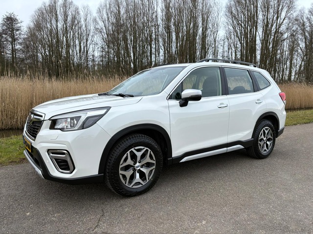 Subaru Forester 2.0i e-BOXER 150pk 4WD CVT Comfort | Apple carplay / ANdroid auto | Afn. trekhaak | Camera | Stoelverwarming | Cruise control | NAP | Rijklaar prijs!