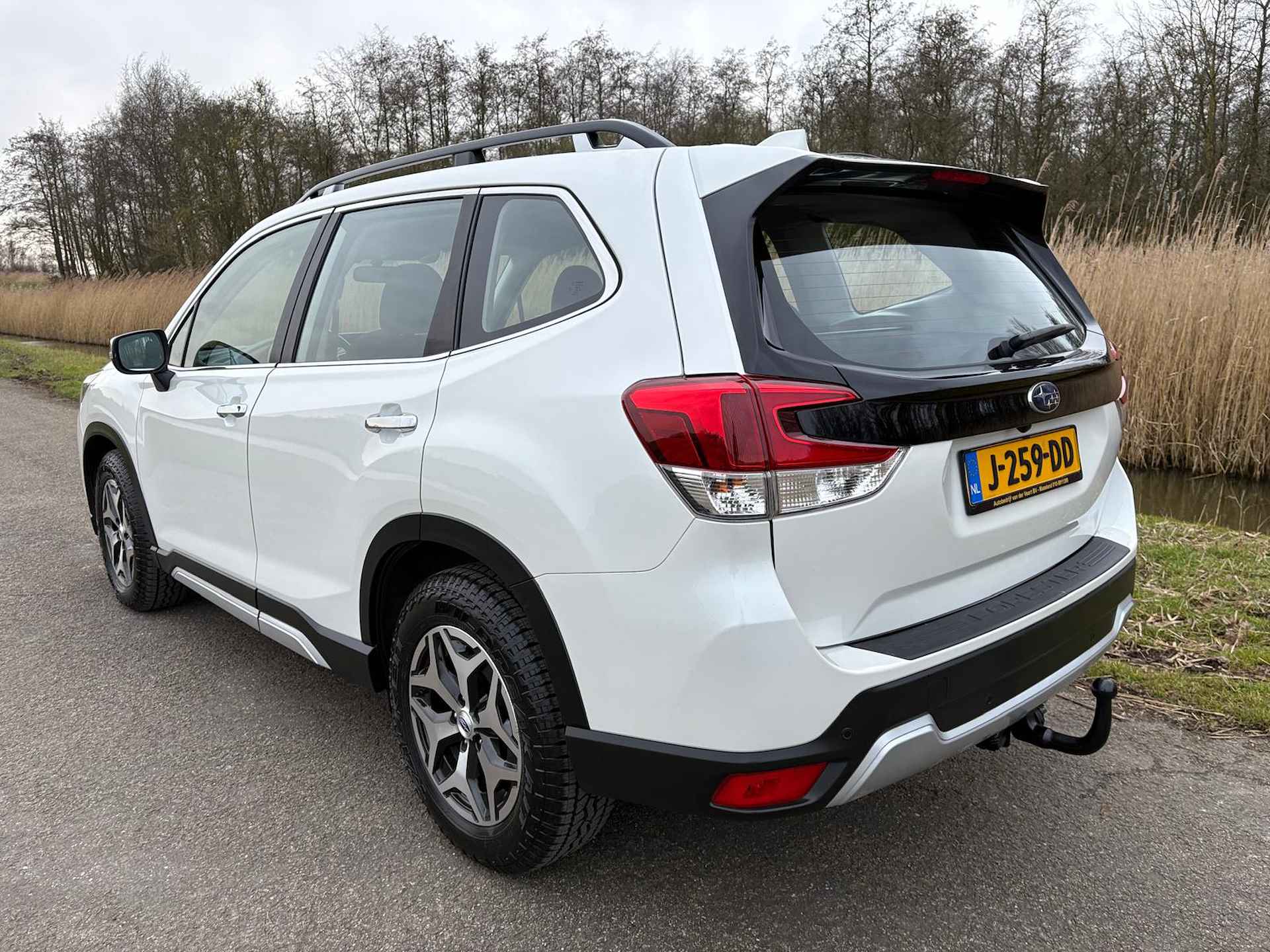 Subaru Forester 2.0i e-BOXER 150pk 4WD CVT Comfort | Apple carplay / ANdroid auto | Afn. trekhaak | Camera | Stoelverwarming | Cruise control | NAP | Rijklaar prijs! - 6/25