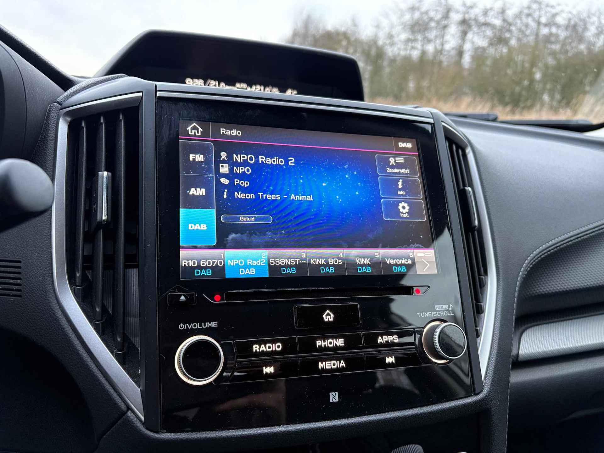 Subaru Forester 2.0i e-BOXER 150pk 4WD CVT Comfort | Apple carplay / ANdroid auto | Afn. trekhaak | Camera | Stoelverwarming | Cruise control | NAP | Rijklaar prijs! - 17/25