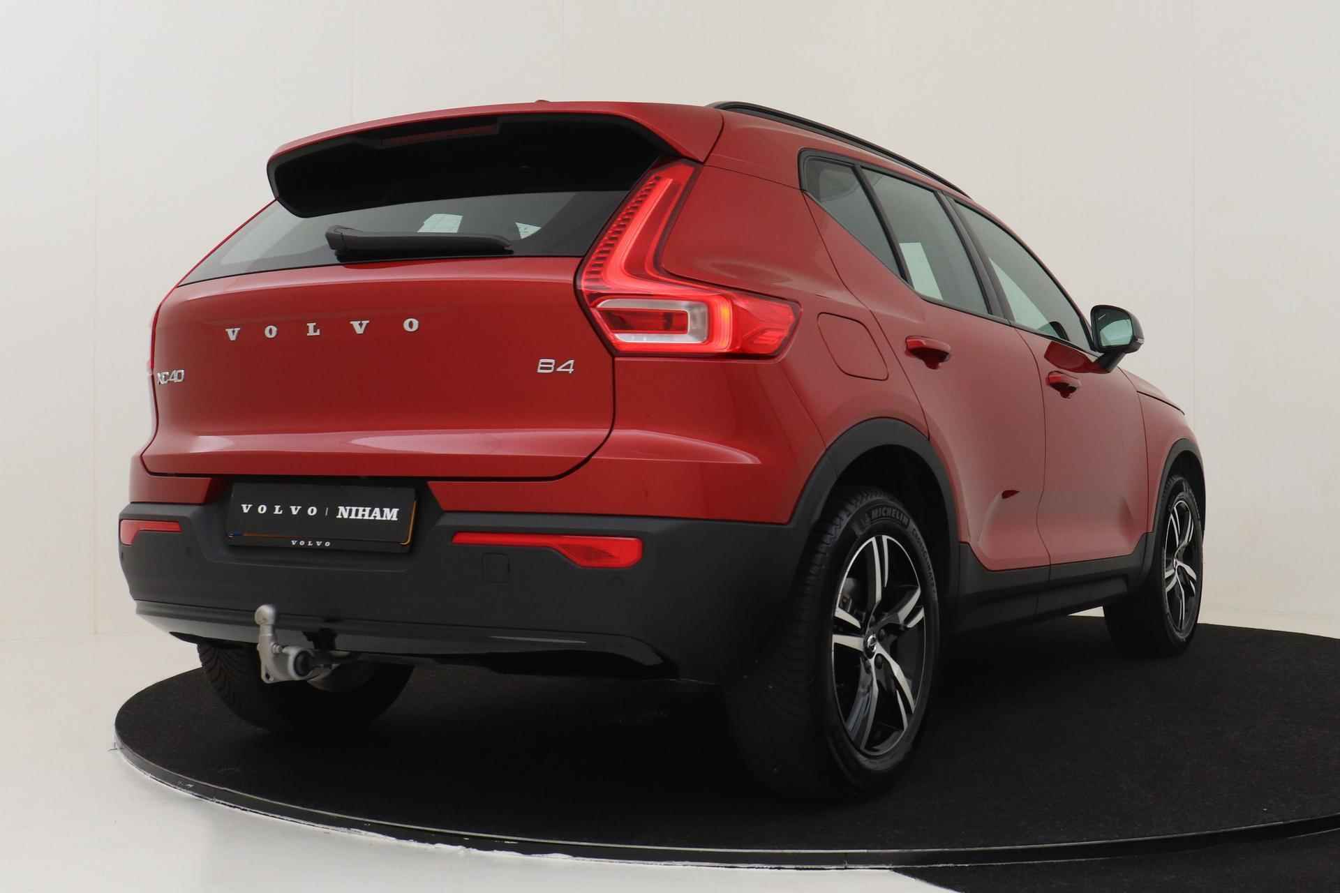 Volvo XC40 B4 (M-HYBRID) PLUS DARK -CAMERA|ADAP.CRUISE|VERW.VOORRUIT|TREKHAAK - 22/36