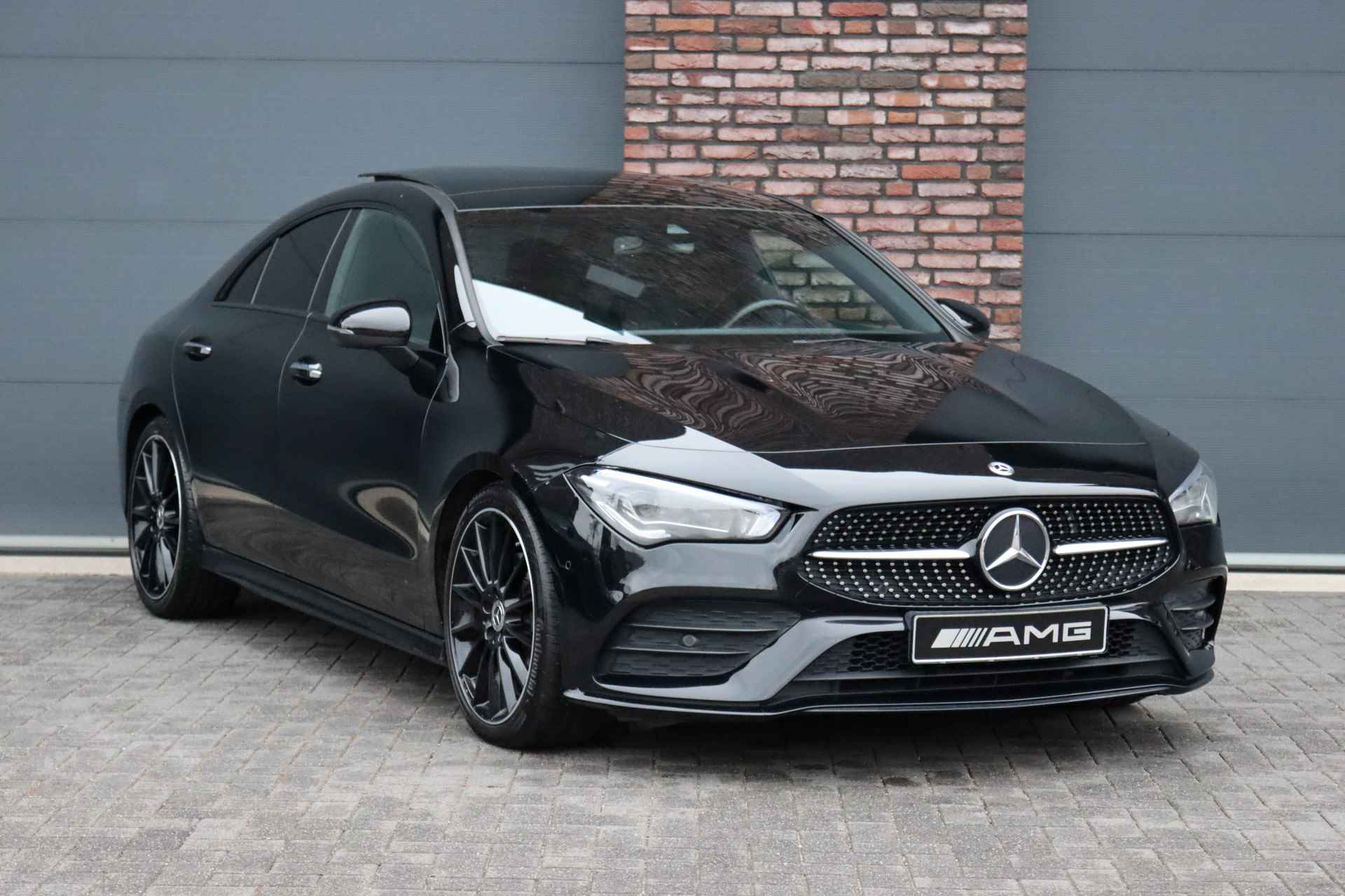 Mercedes-Benz CLA-Klasse 180 AMG Line Aut7 | Panoramadak | Memory | Sfeerverlichting | Camera | Advanced Sound System | Keyless Go | Zitcomfortpakket | Cruise Control | Multibeam LED | - 4/31