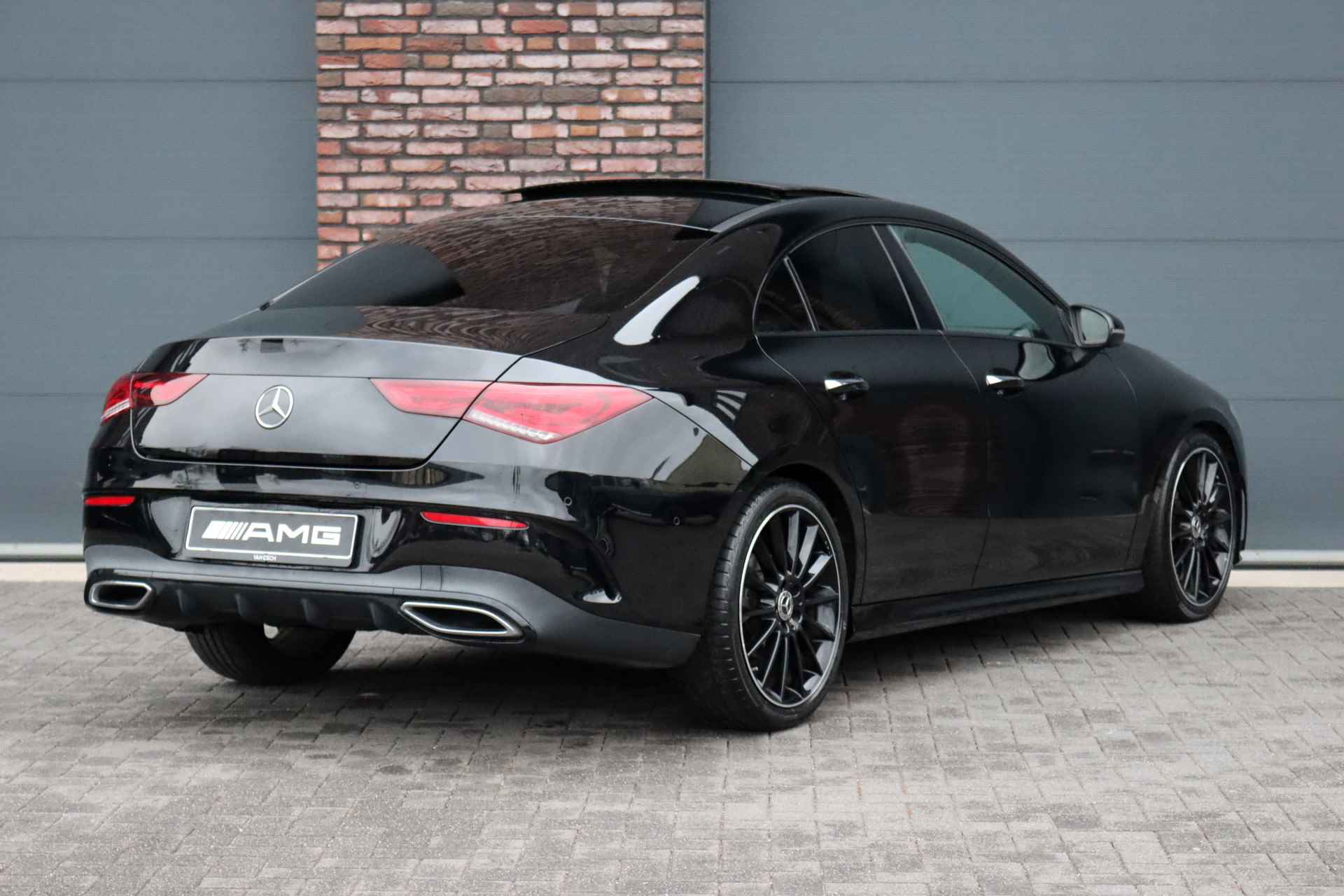 Mercedes-Benz CLA-Klasse 180 AMG Line Aut7 | Panoramadak | Memory | Sfeerverlichting | Camera | Advanced Sound System | Keyless Go | Zitcomfortpakket | Cruise Control | Multibeam LED | - 8/31