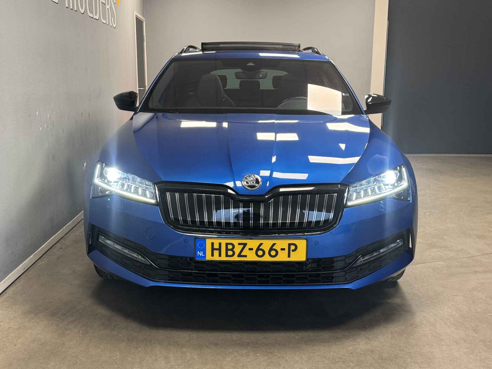 Škoda Superb Combi 1.4 TSI iV Sportline Panoramadak/Standkachel/Trekhaak - 8/39