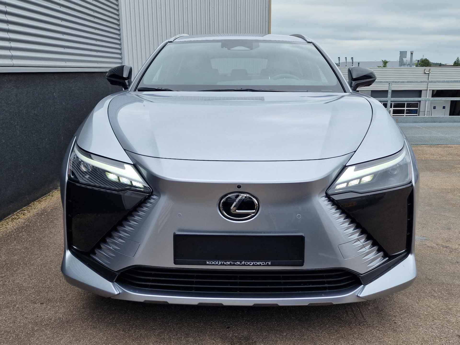 Lexus RZ 450e President Line 71 kWh NIEUW - Full Options - Uit voorraad leveren -  NIEUW - Electrisch aangedreven - 11/84