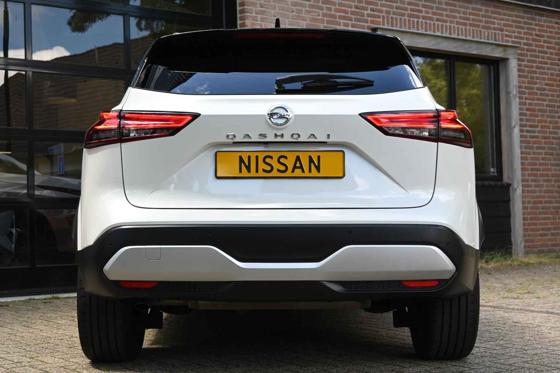 Nissan Qashqai 1.3 MHEV Xtronic Pr.Edition Pano H-Leder 360Cam ´21 - 9/38