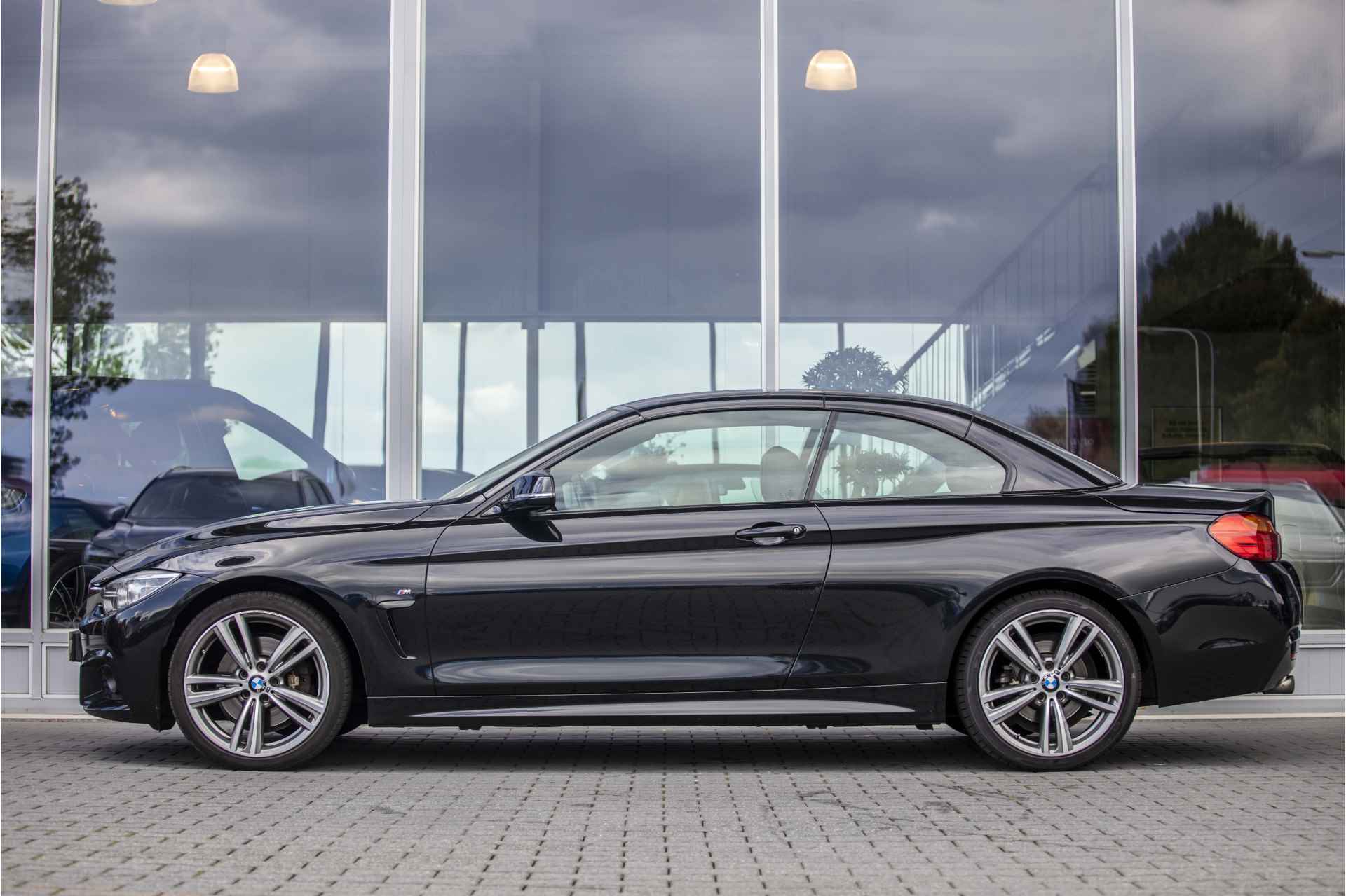 BMW 4 Serie Cabrio 428i xDrive High Executive | M-Sport | HUD | Memory | 19" | Camera - 6/42