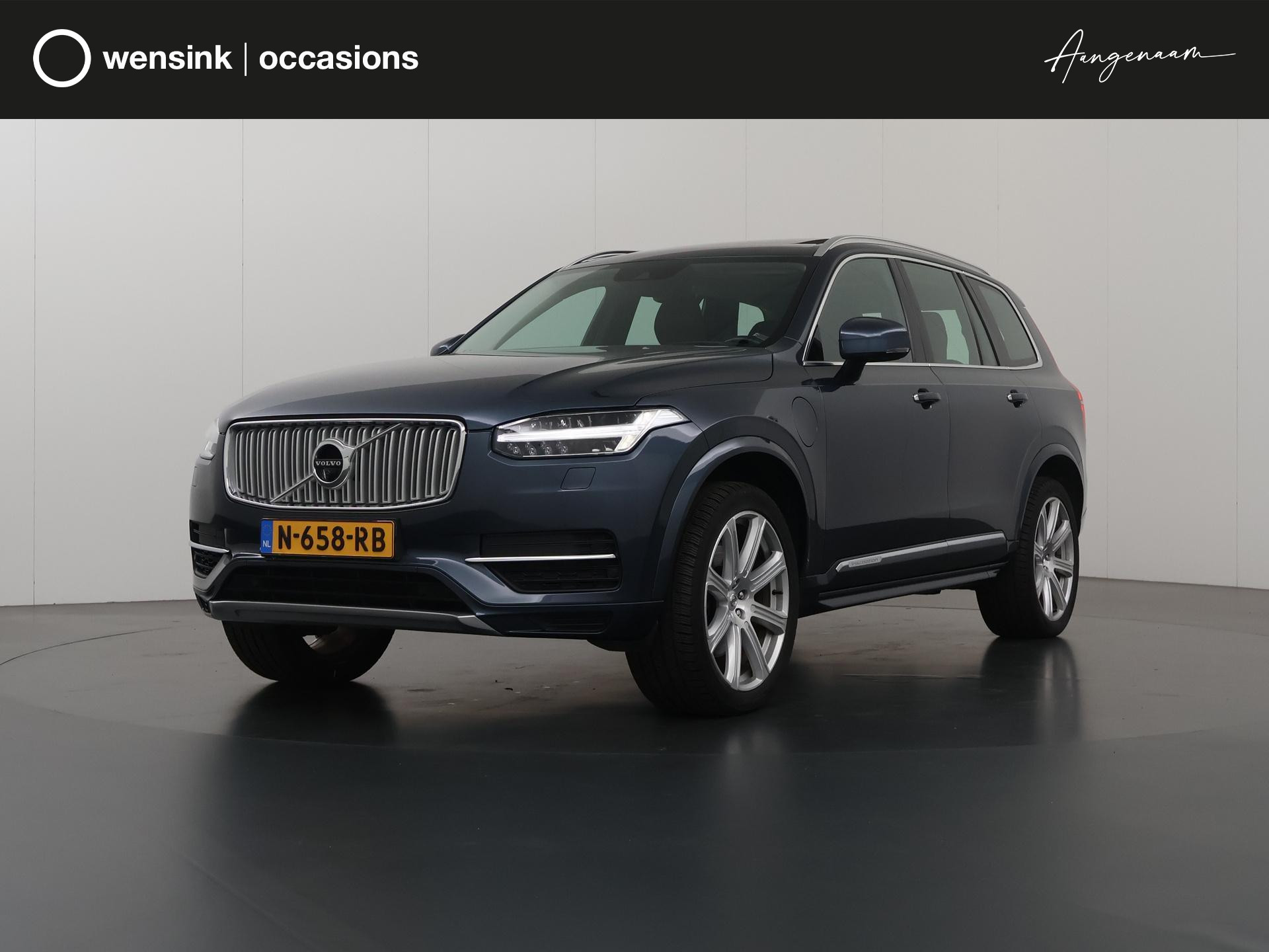 Volvo XC90 2.0 T8 Twin Engine AWD Inscription | Panoramadak | Navigatie | Luchtvering | Parkeercamera | Keyless Go | Head-Up | Stoelverwarming | Carplay | 7-Persoons |