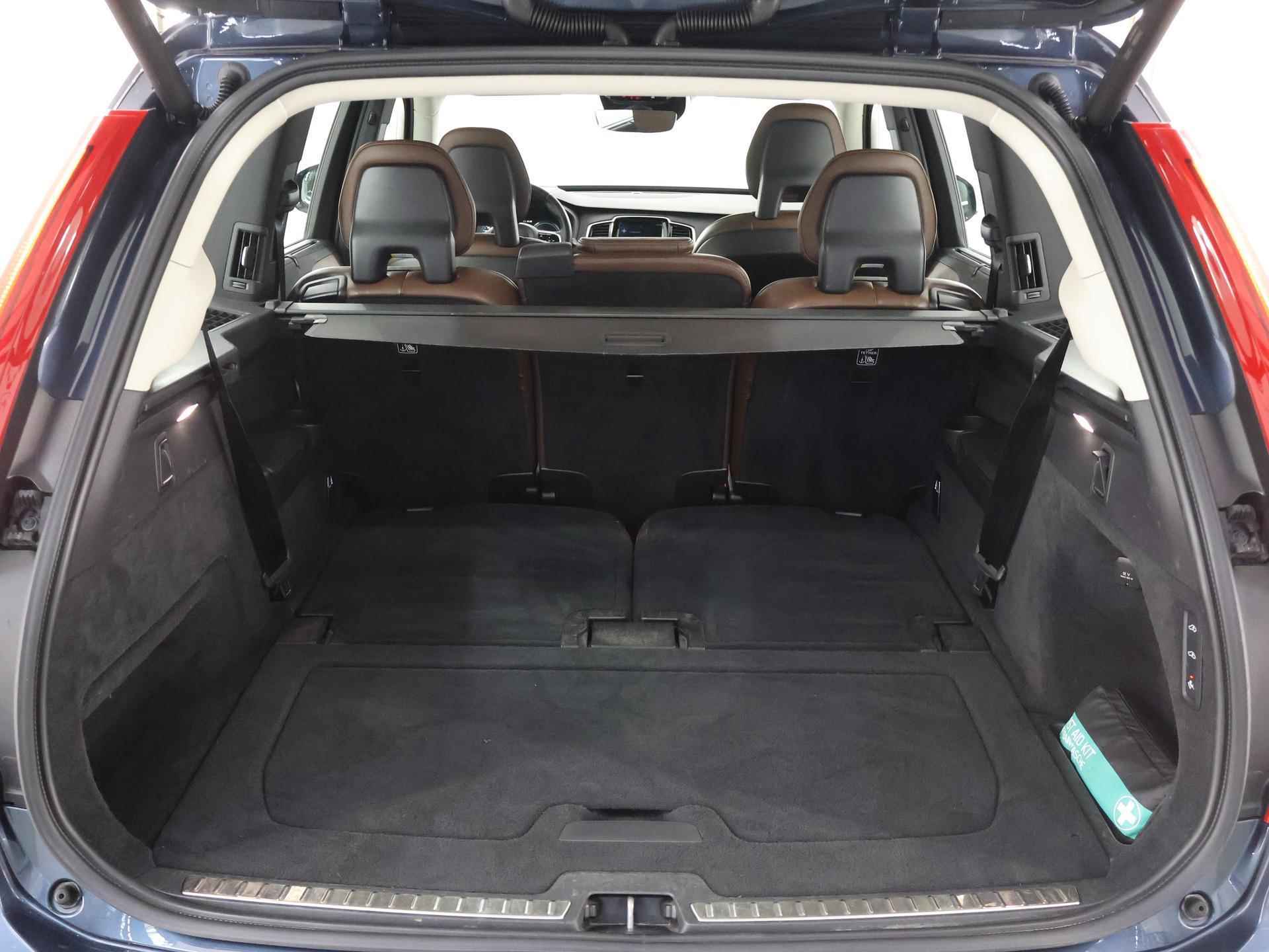 Volvo XC90 2.0 T8 Twin Engine AWD Inscription | Panoramadak | Navigatie | Luchtvering | Parkeercamera | Keyless Go | Head-Up | Stoelverwarming | Carplay | 7-Persoons | - 48/56