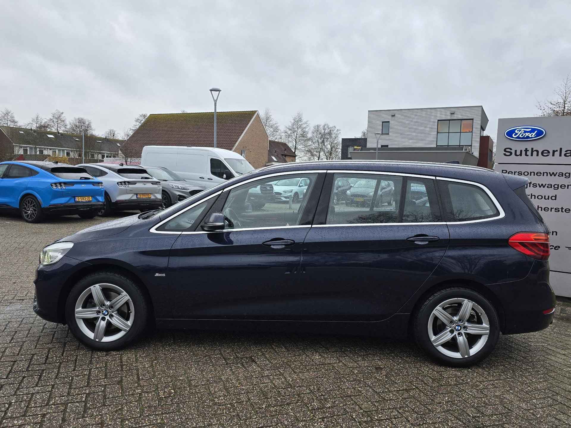 BMW 2-serie Gran Tourer 218i 7p. Executive 136pk Automaat | Trekhaak | Navigatie | Parkeersensoren - 4/23