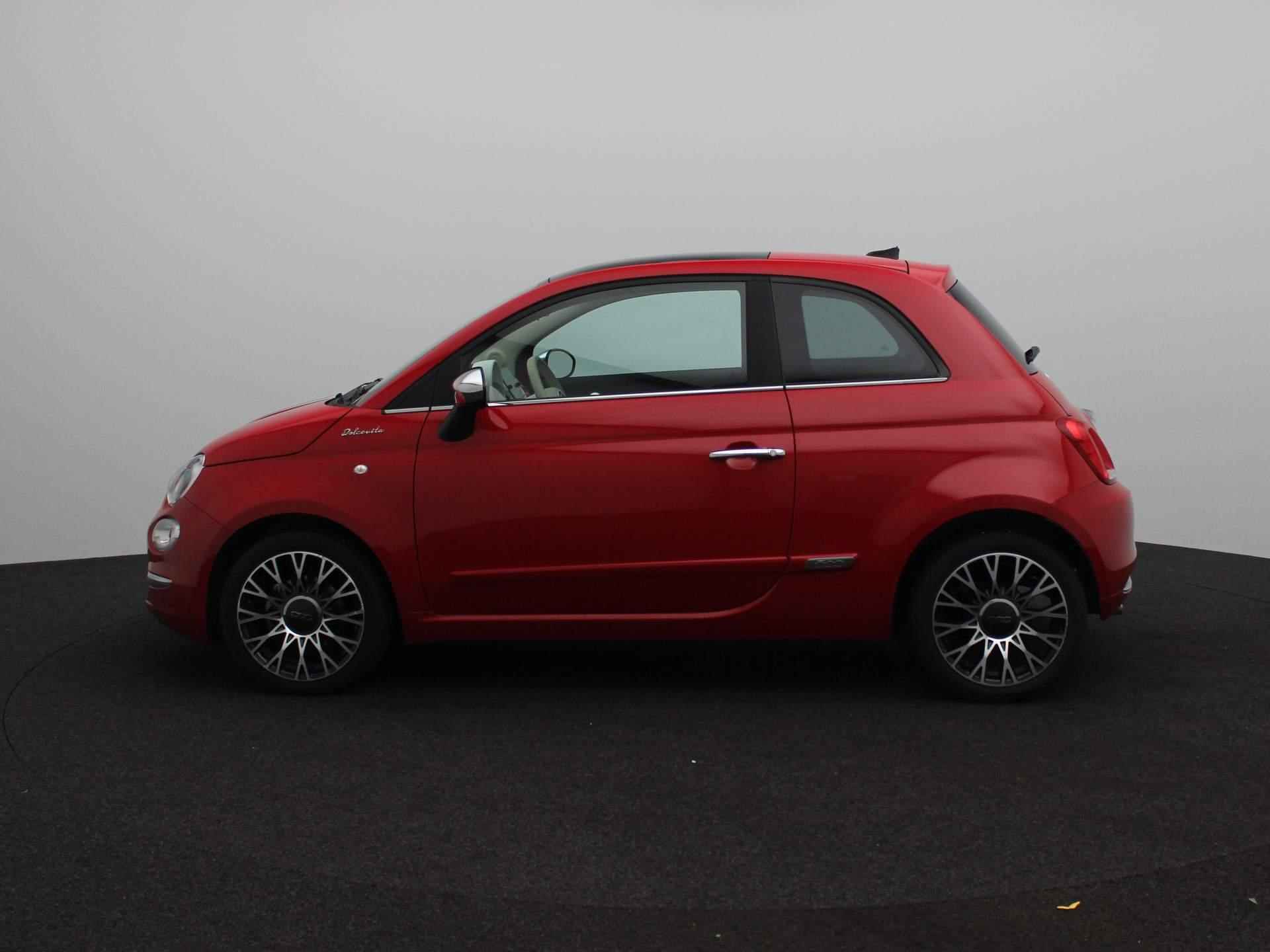 Fiat 500 1.0 Hybrid Dolcevita | Panoramadak | Apple CarPlay | Climate Control | Parkeersensoren | 16'' Velgen | - 4/22