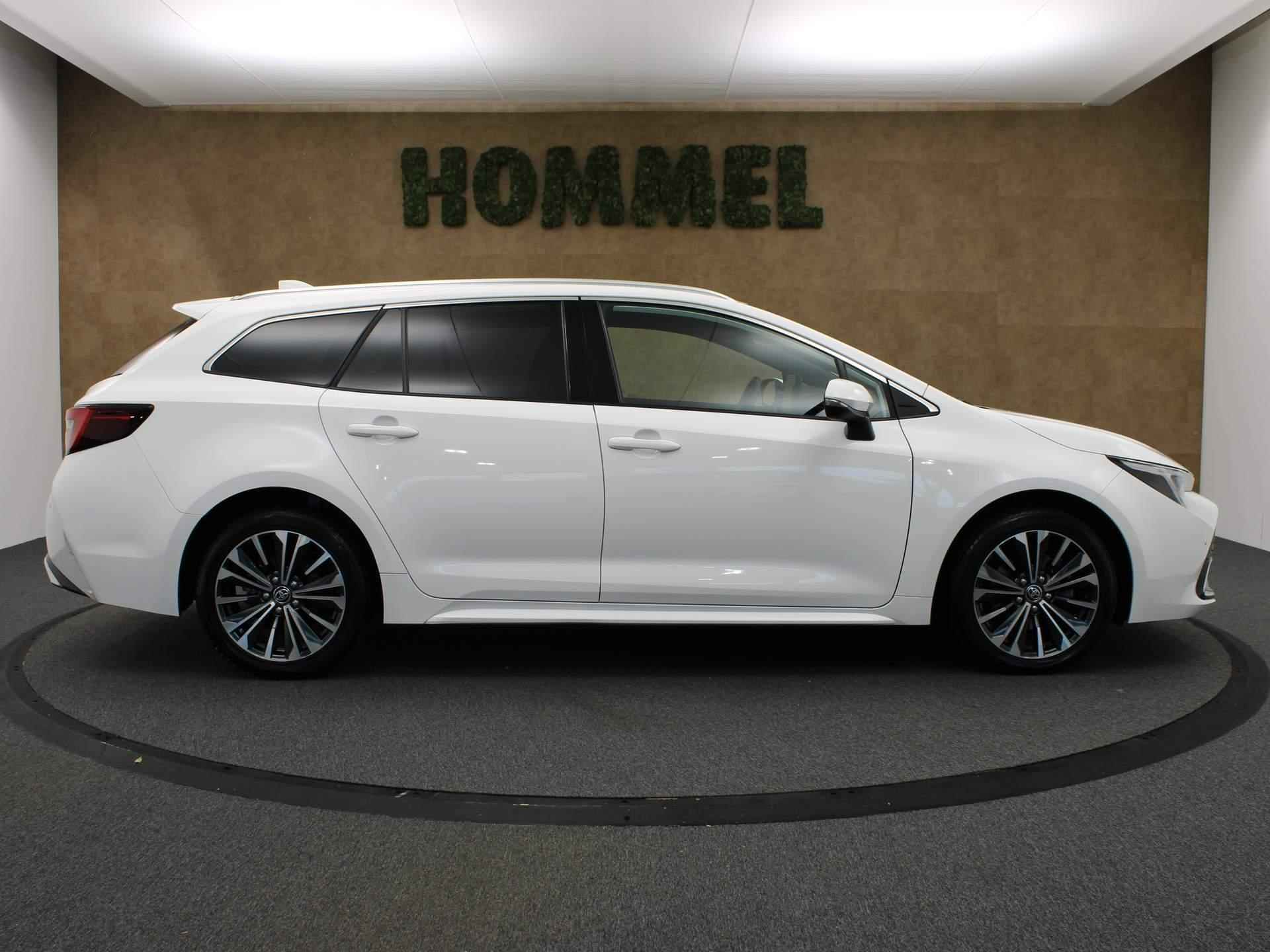 Toyota Corolla Touring Sports Hybrid 200 Business Plus - ORIGINEEL NEDERLANDSE AUTO - ELEKTRISCHE ACHTERKLEP - ADAPTIVE CRUISE CONTROL - STOELVERWARMING - DRAADLOZE TELEFOONLADER - PARKEERSENSOREN VOOR EN ACHTER - 9/42