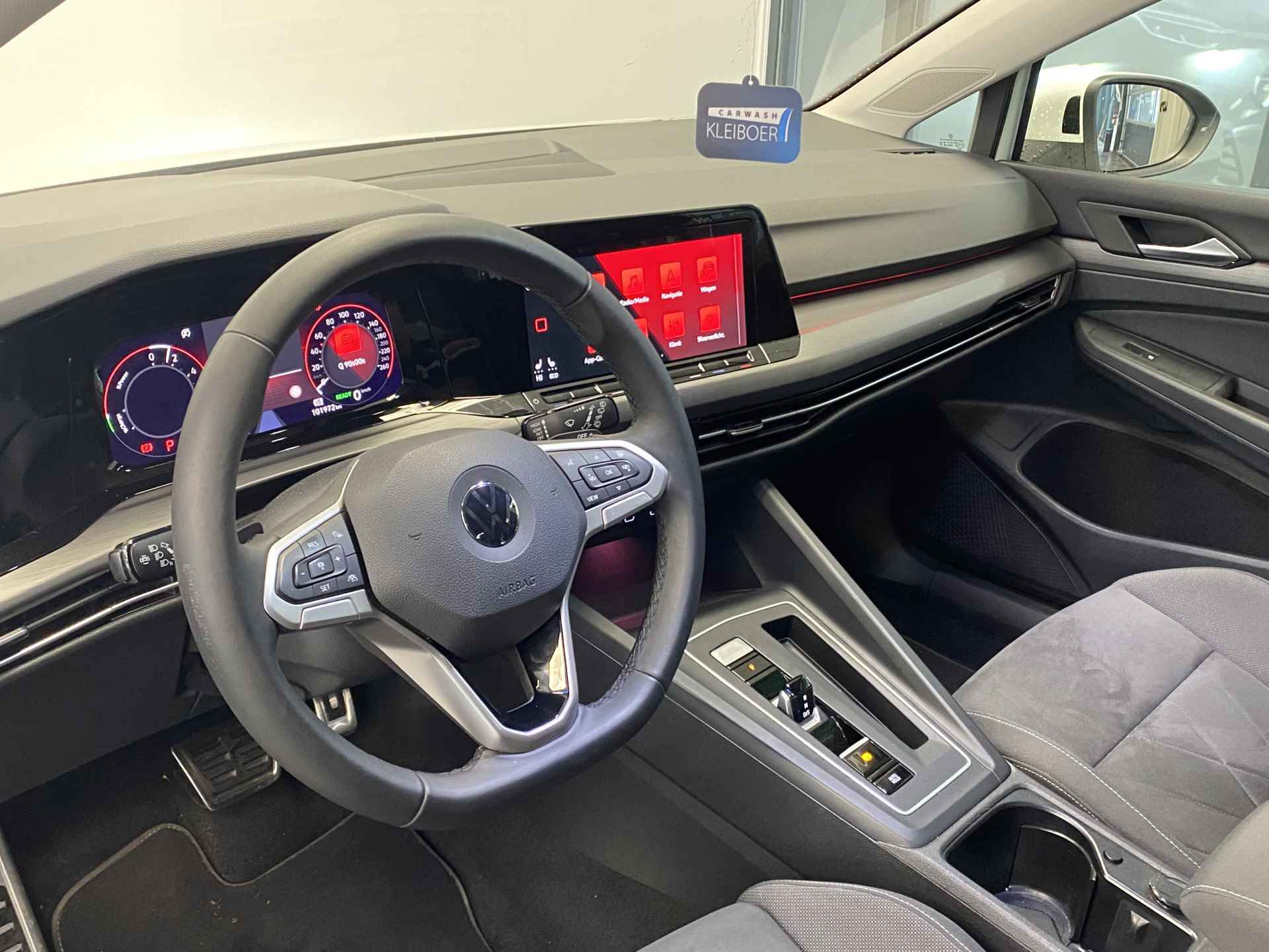 Volkswagen Golf 1.4 eHybrid Style VCP Navigatie Cruise Control 17LMV Sfeerverlichting Flippers bediening 2 Jaar garantie mogelijk* ( vraag naar de voorwaarde) - 9/25