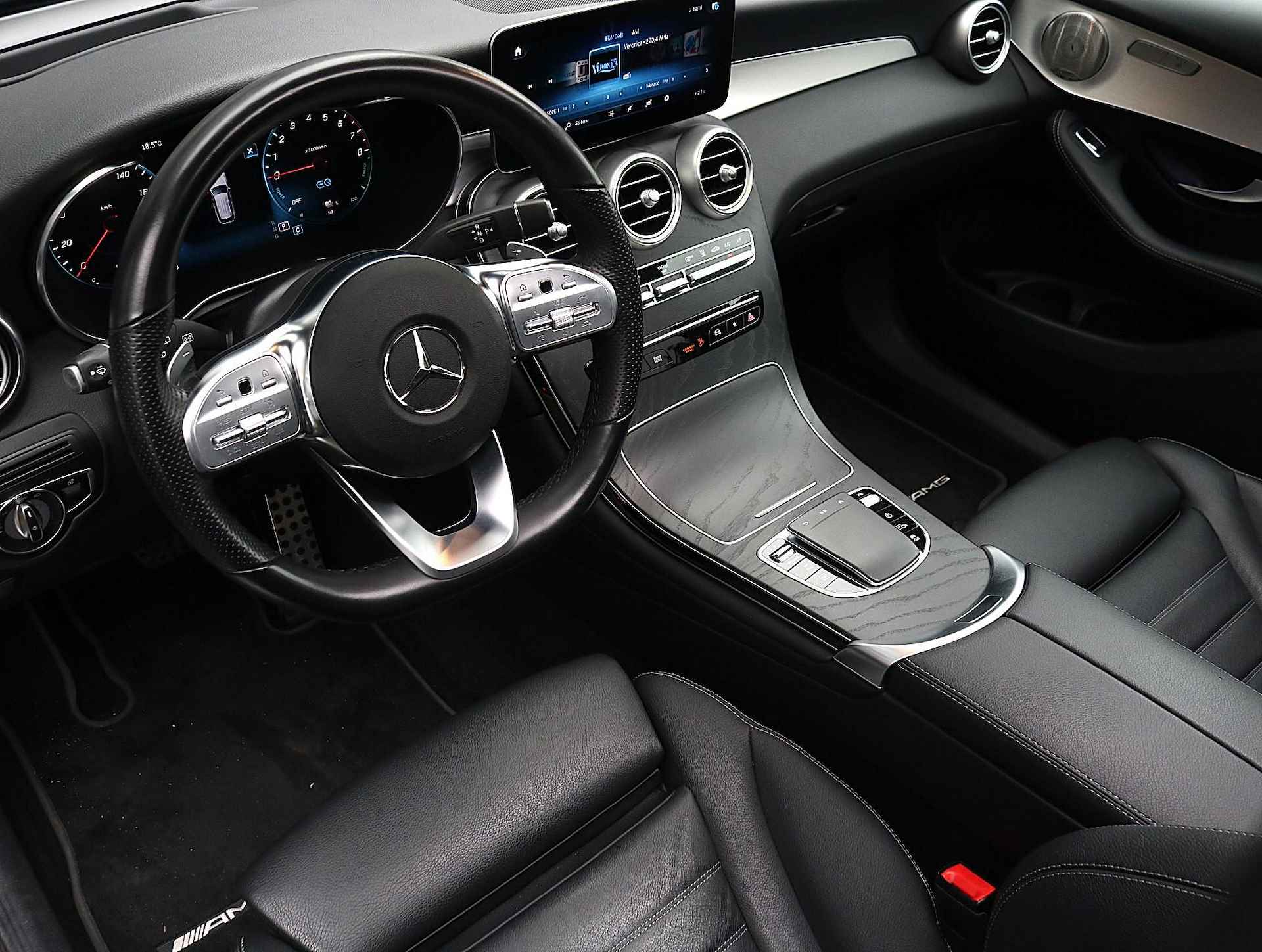 Mercedes-Benz GLC-klasse 300e 4MATIC AMG | Panoramadak | Burmester - 2/16