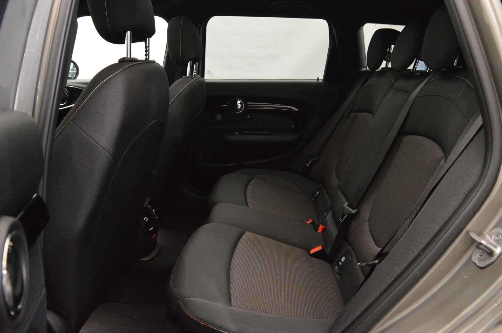 MINI Clubman One Salt Automaat / Panoramadak / LED / Harman-Kardon / Comfort Access / Stoelverwarming / Apple CarPlay - 11/22