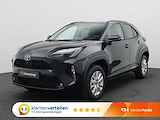 Toyota Yaris Cross 1.5 Hybrid Active 115PK Aut. Navi via Apple Carplay/Android Auto, Achteruitrijcamera, Adaptieve Cruise Controle, Stoel- & Stuurverwarming, Voorruitverwarming, 16" LM Velgen, Getinte Ramen