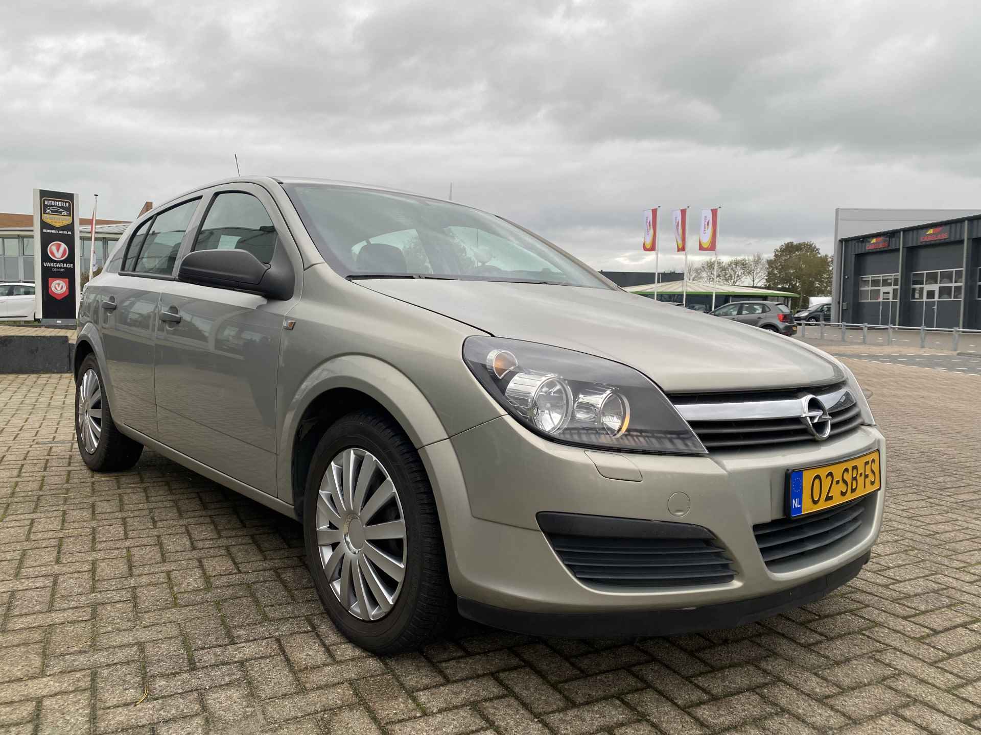 Opel Astra 5drs 1.9 CDTI BUSINESS 5-deurs Airco, Trekhaak, Cruise contr, PDC, etc... - 9/20