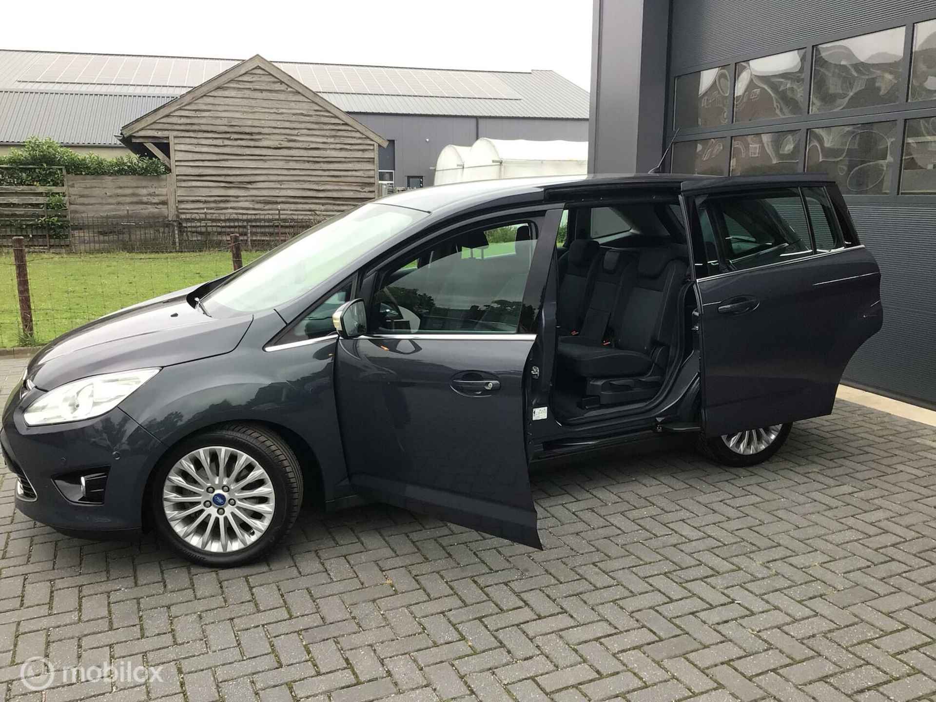 Ford Grand C-Max 1.6 EcoB L. Titanium/Vol opties/perf.onderh - 10/31