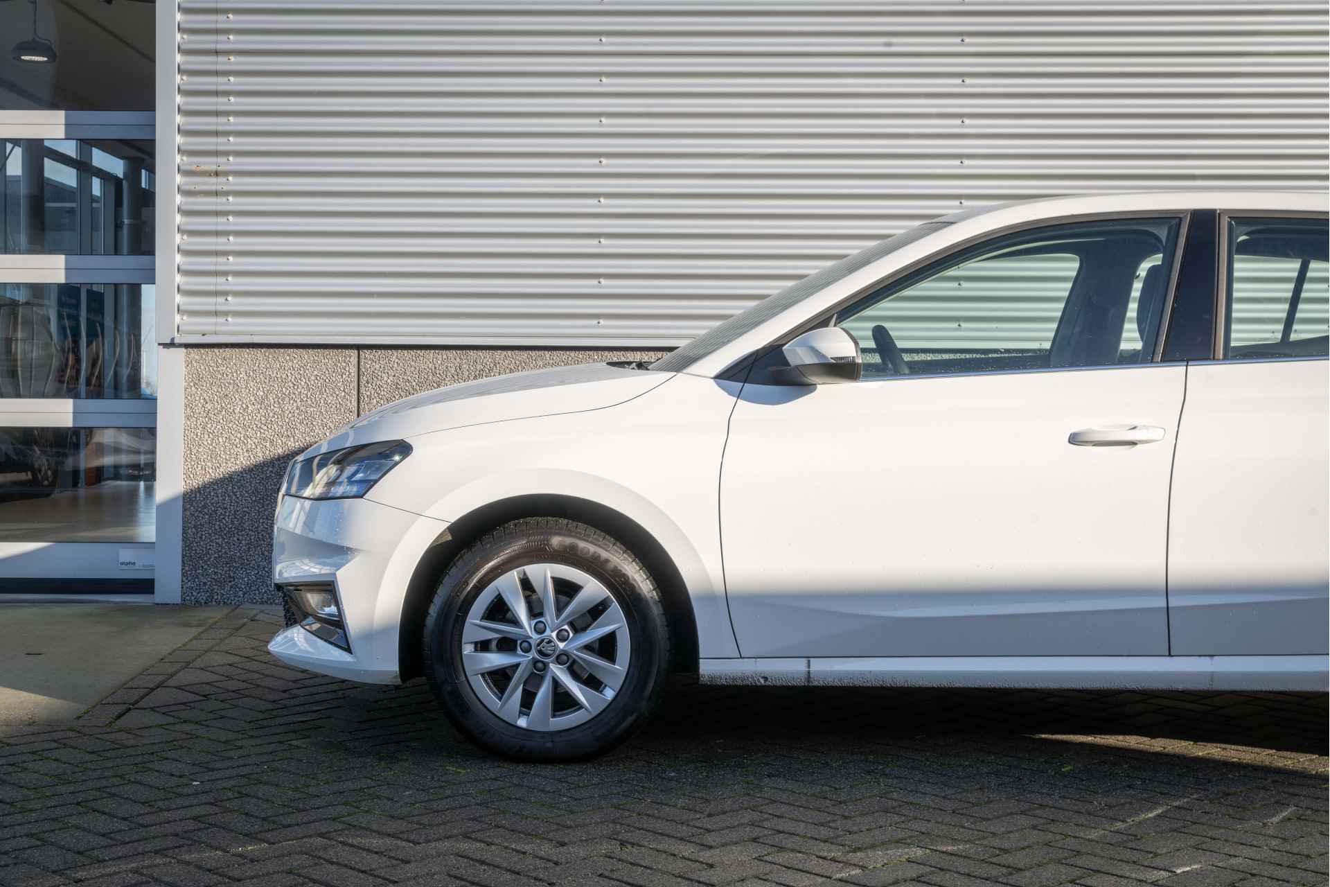 Škoda Fabia 1.0 TSI Business Edition - 8/41