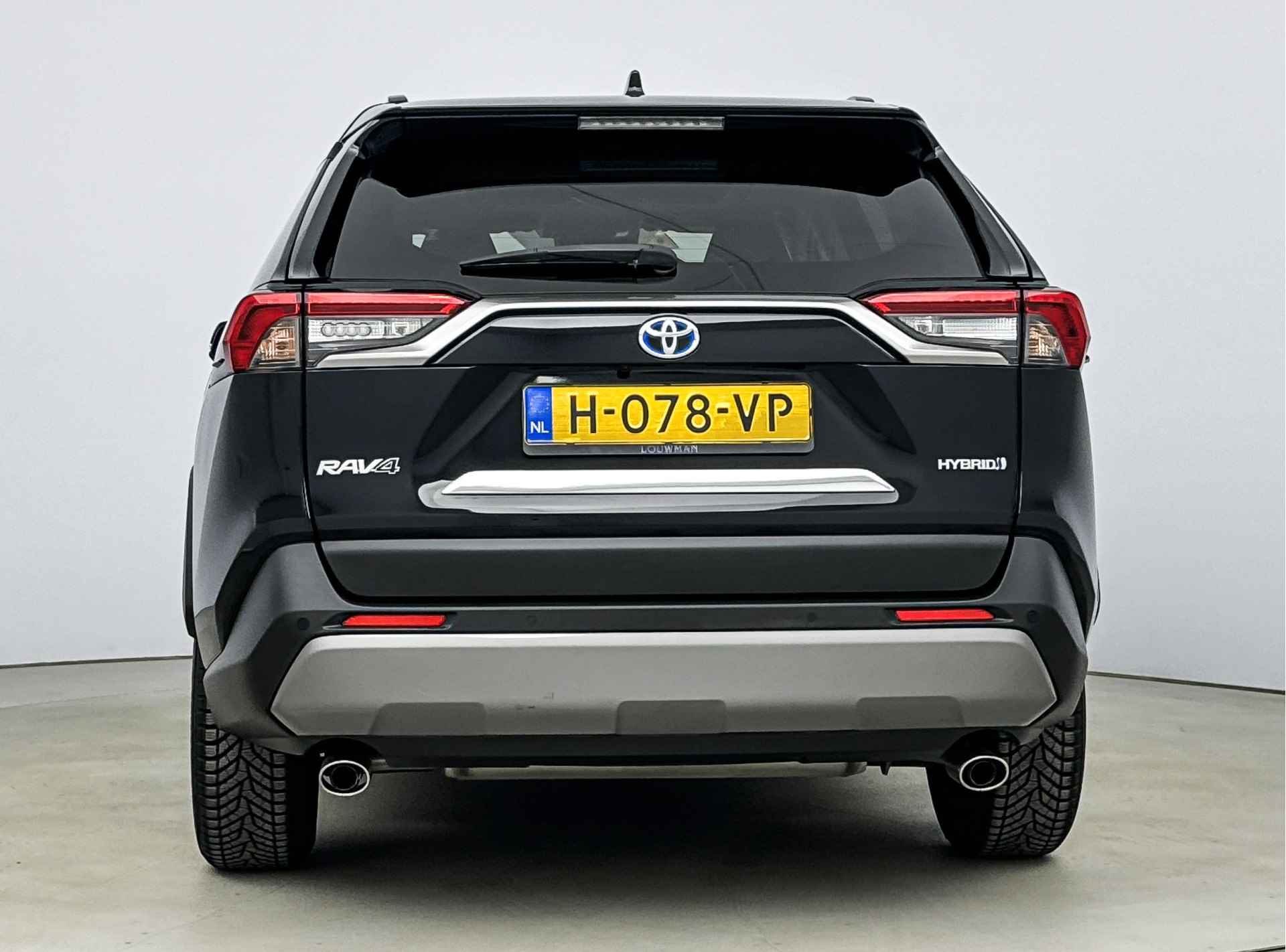 Toyota RAV4 2.5 Hybrid Executive | Premium Pack | Panoramadak | Stoelverwarming & ventilatie | Elektrsche achterklep | OVV A'dam ZO TR - 18/42