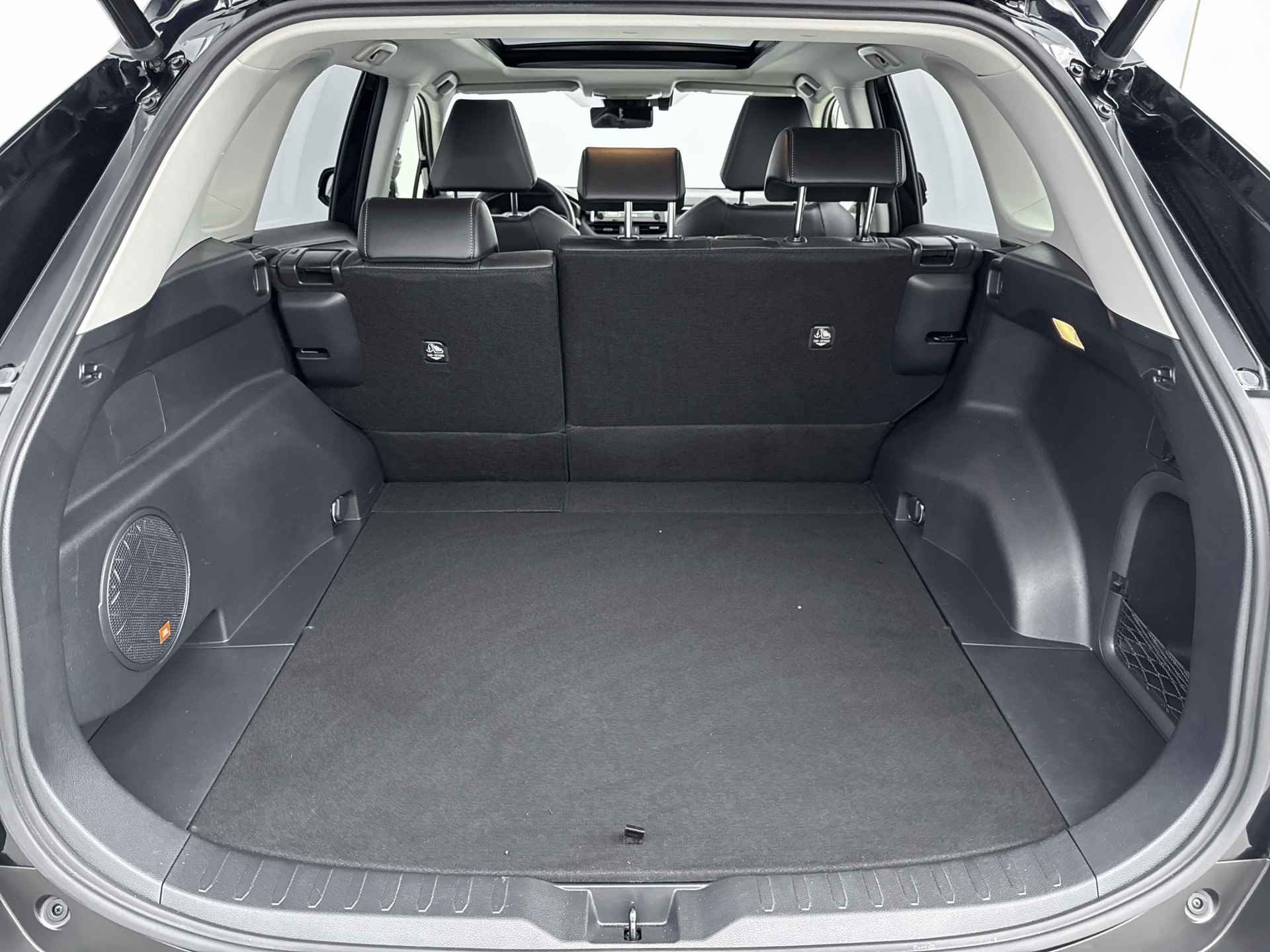 Toyota RAV4 2.5 Hybrid Executive | Premium Pack | Panoramadak | Stoelverwarming & ventilatie | Elektrsche achterklep | OVV A'dam ZO TR - 37/42