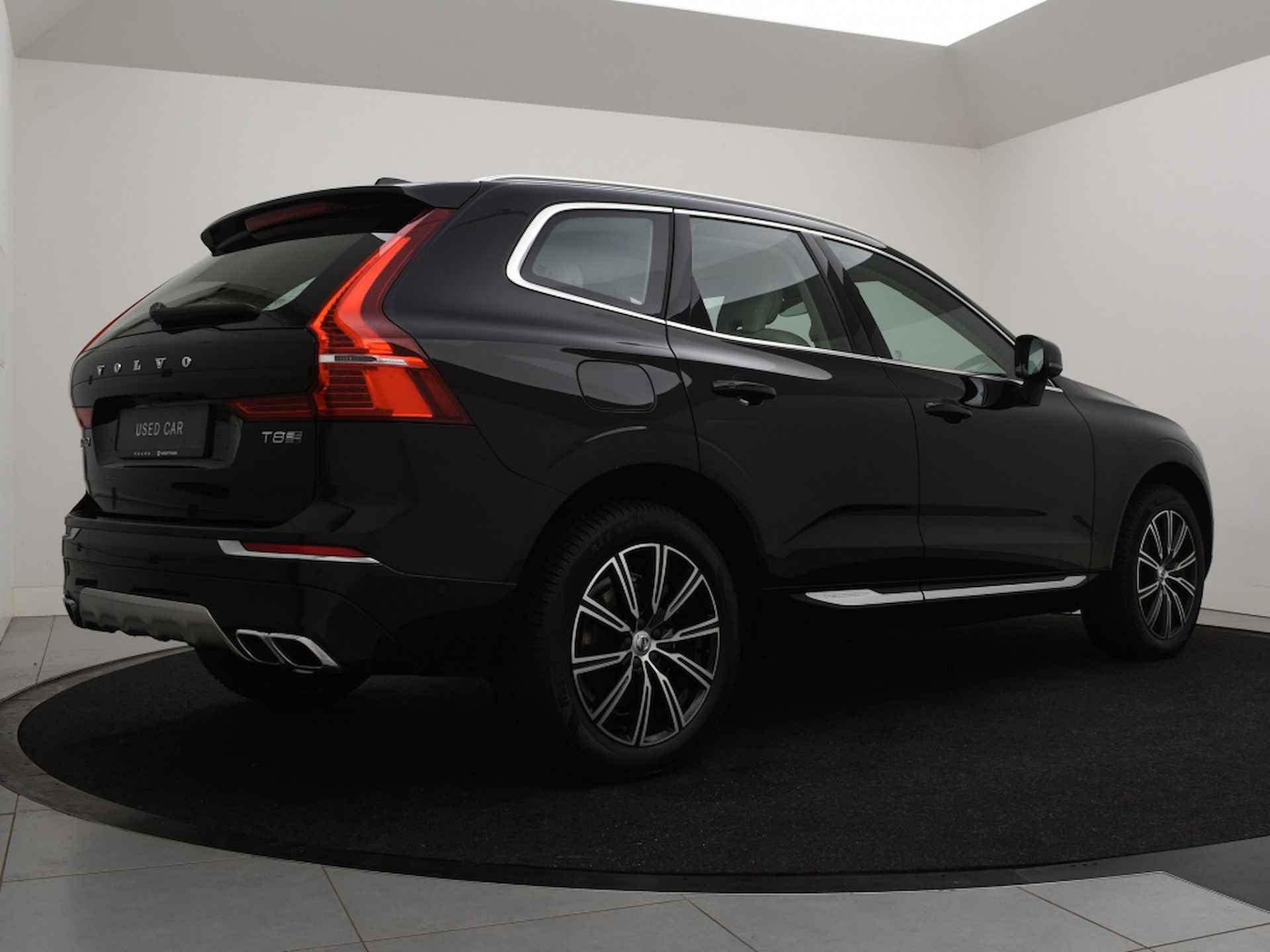 Volvo XC60 T8 PLUG-IN HYBRID AWD INSCRIPTION SCHUIFDAK 360GR LEDER ACC BLIS - 3/45