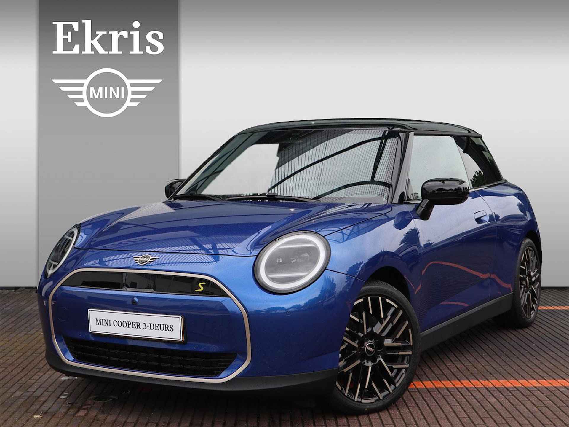 MINI Cooper SE 54.2 kWh | Favoured Trim + Package XL - 1/23