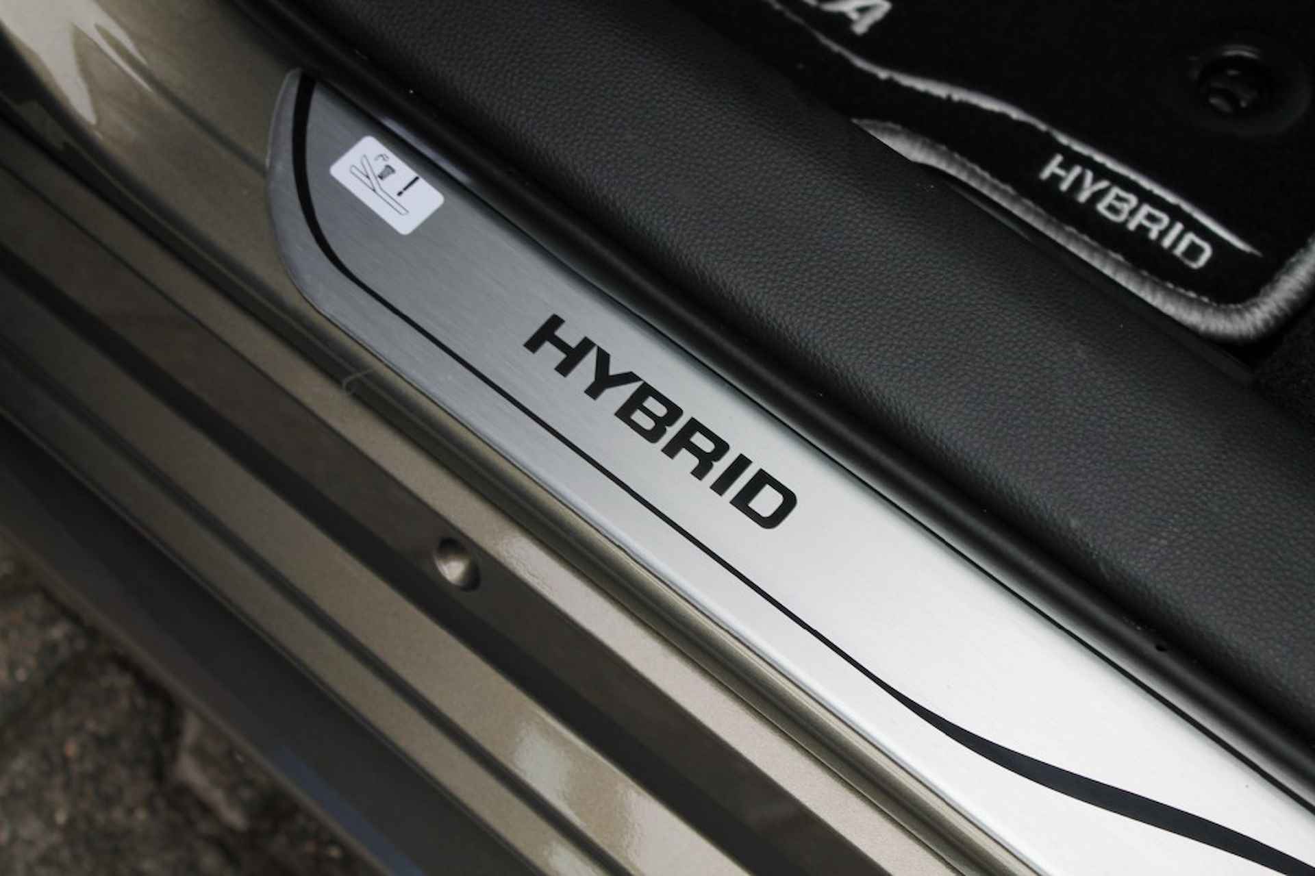 TOYOTA Corolla 1.8 Hybrid Team D - Apple Carplay - Direct leverbaar - 18/31