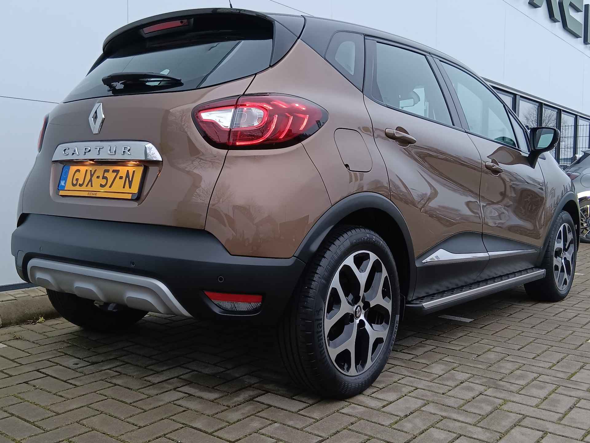 Renault Captur 0.9 TCe 90 Intens | Achteruitrijcamera | Stoelverwarming | Sidebars - 32/39