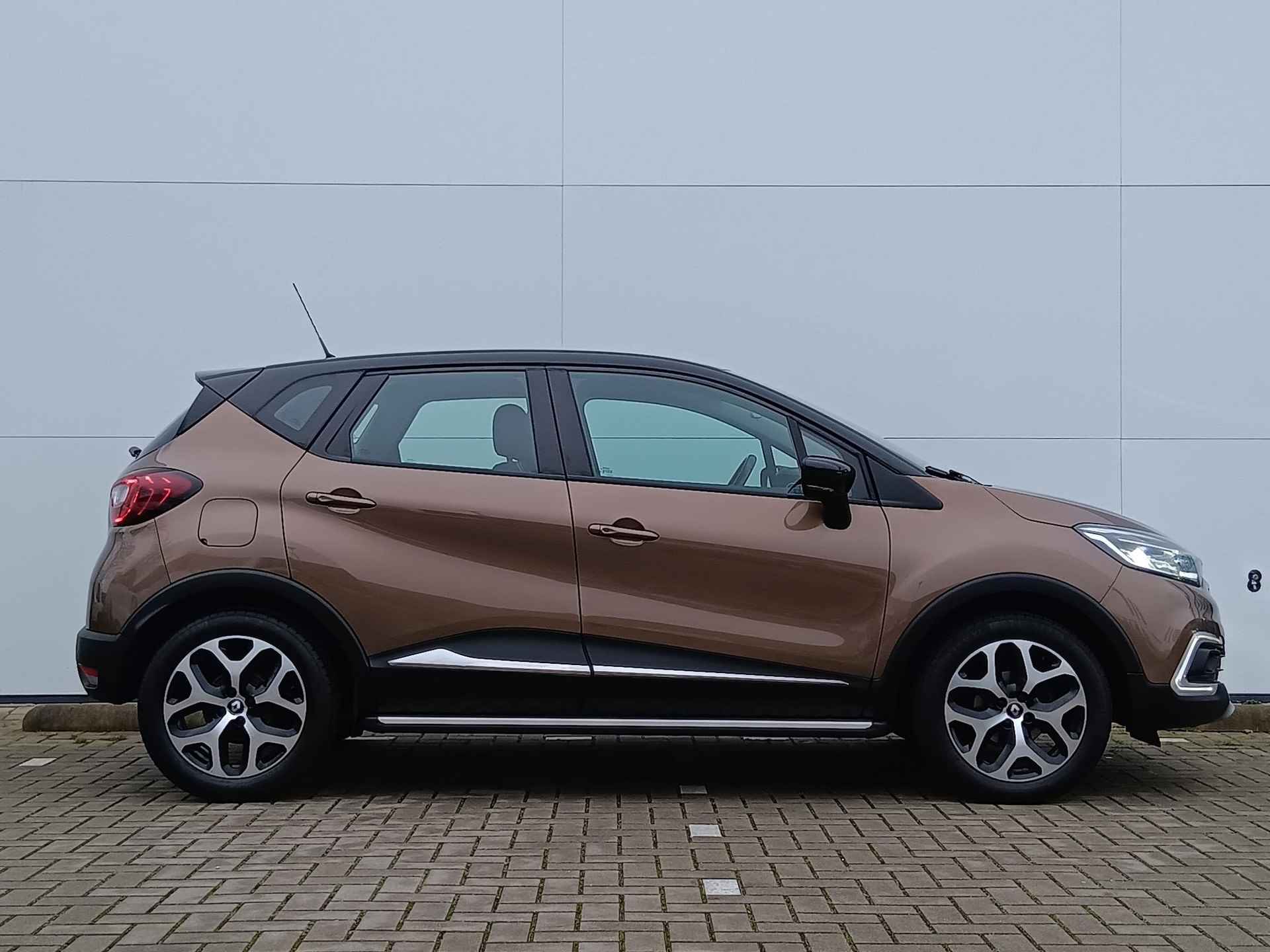 Renault Captur 0.9 TCe 90 Intens | Camera | Stoelverwarming | Sidebars | Navigatie | - 12/39